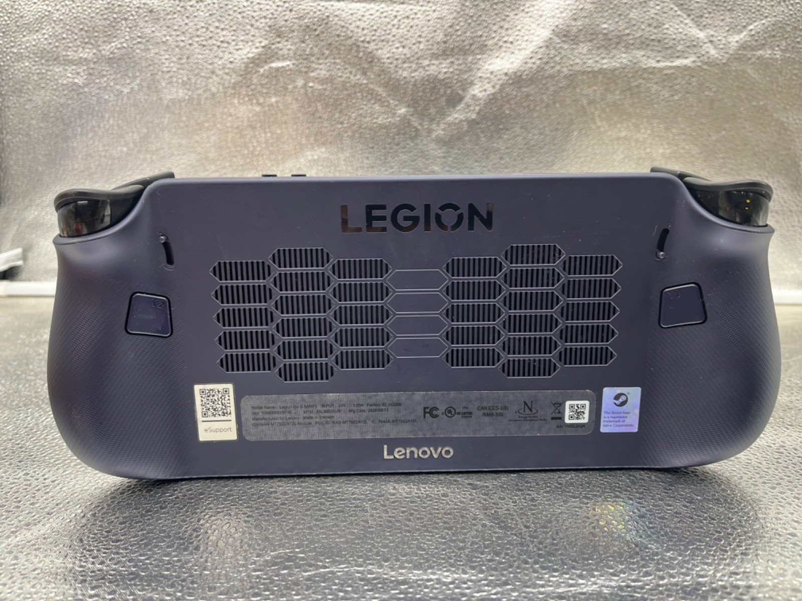 Lenovo Legion Go S 8″ 16GB RAM, 512GB SSD, AMD Ryzen Z2, SteamOS, Nebula