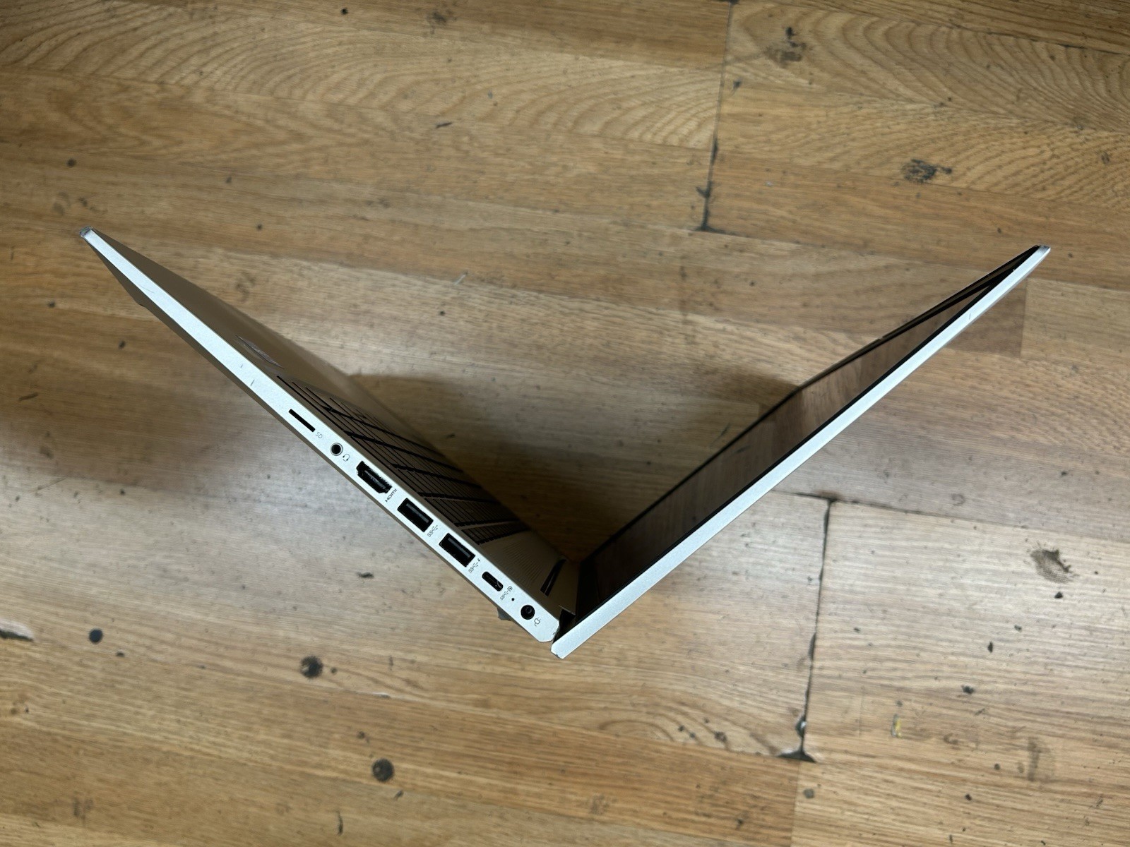 HP ProBook 450 G8 14” FHD i5-1135G7 2.4GHz 8GB RAM 256GB NVMe W11Pro Office 16