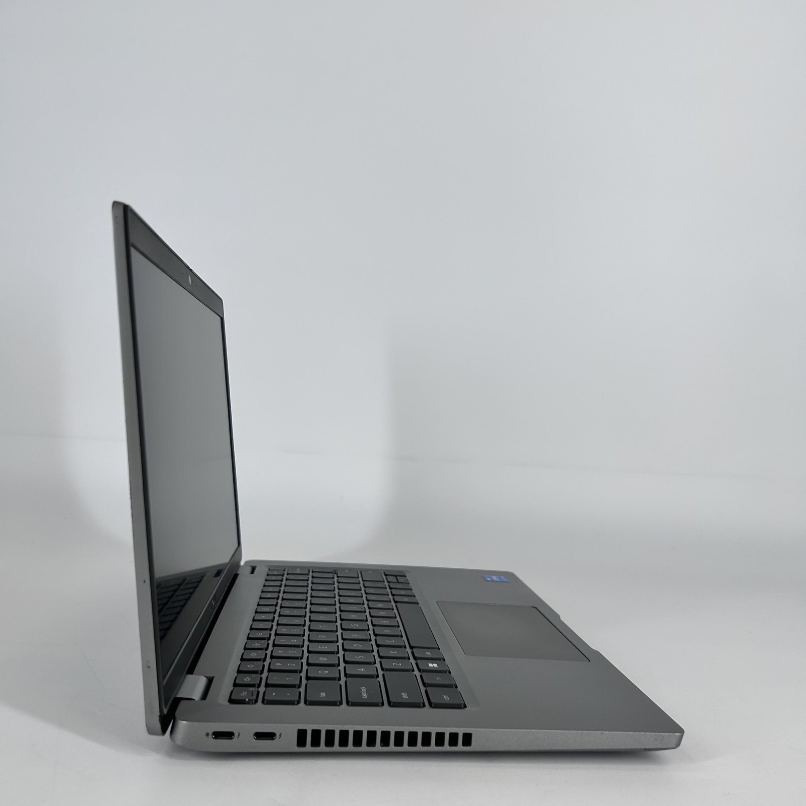 Dell Latitude 5430 14 Gray FHD 1.3 GHz i5-1235U 16GB 512GB SSD Good