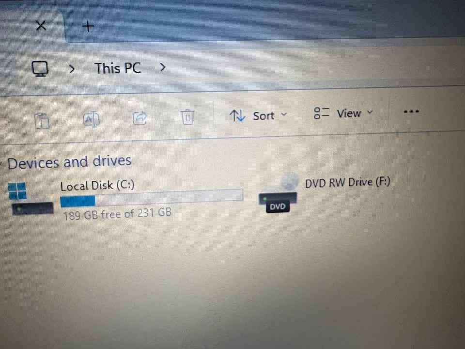 Lenovo Ideapad 320 AMD A12/ 12 gigs Ram/ 256SSD/ DVDRW power cable