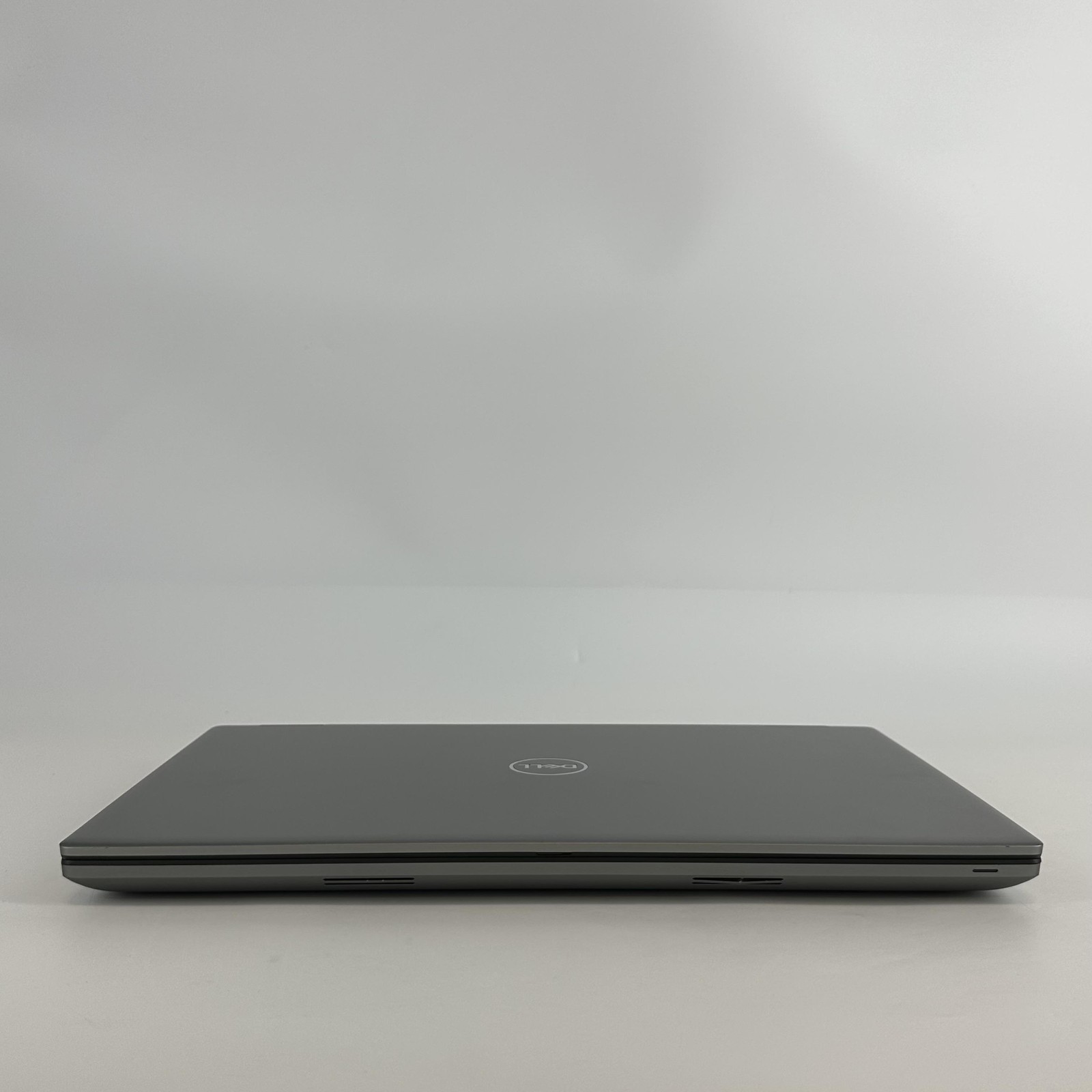 Dell Precision 7780 17.3 FHD 2.1 GHz i7-13850HX 32GB 512GB SSD RTX 1000 Ada