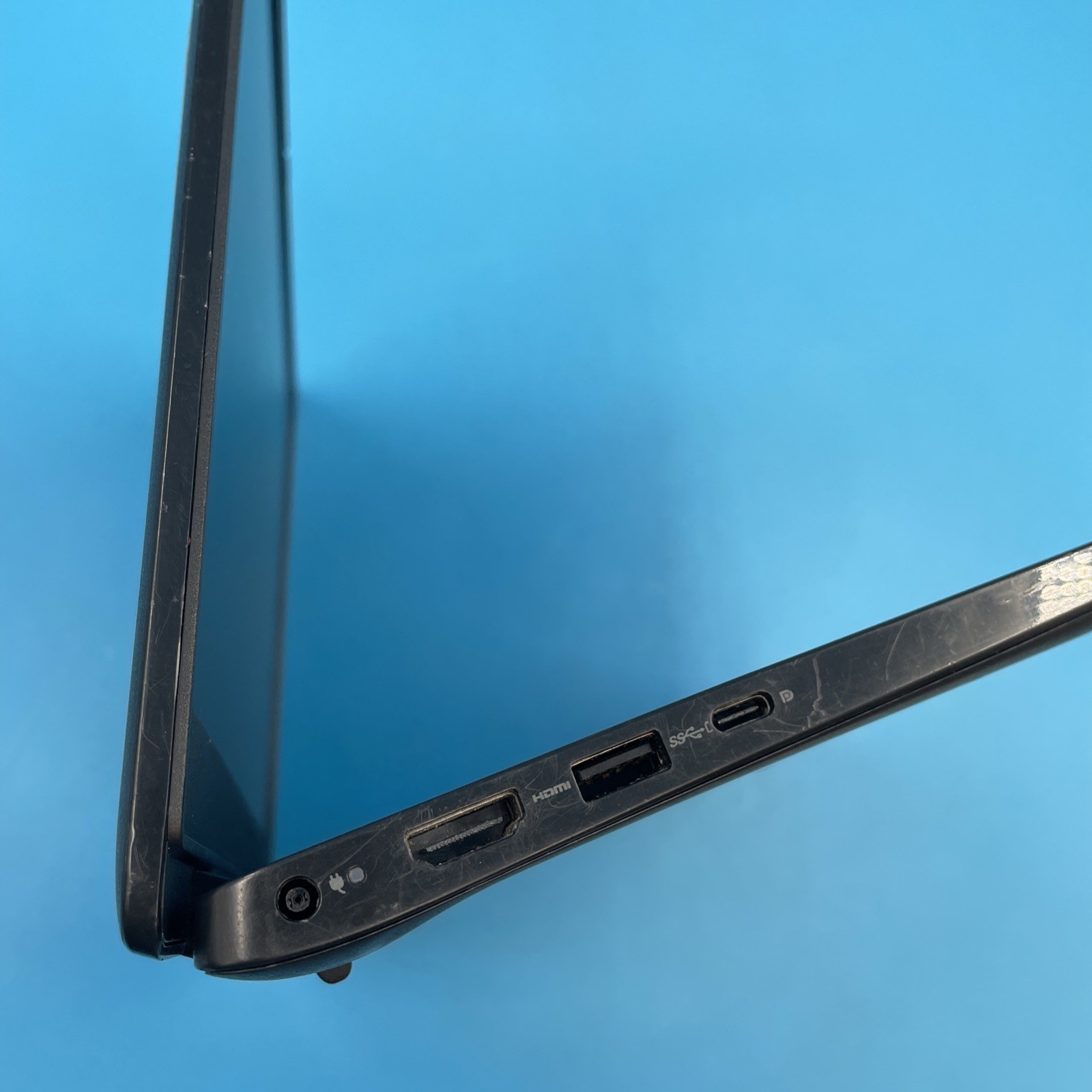 Dell Latitude 3420 | i5-1135G7 | 8GB RAM | 256GB SSD | WIN 11 PRO | 80% BATT