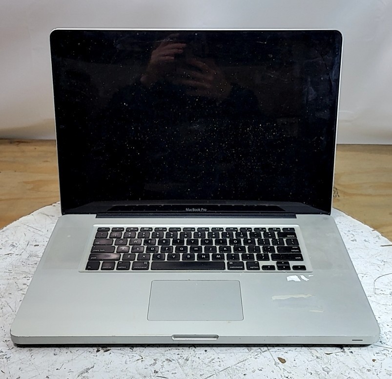 APPLE a1297 Laptop Intel I5 M 540 4GB 500GB SEE NOTES