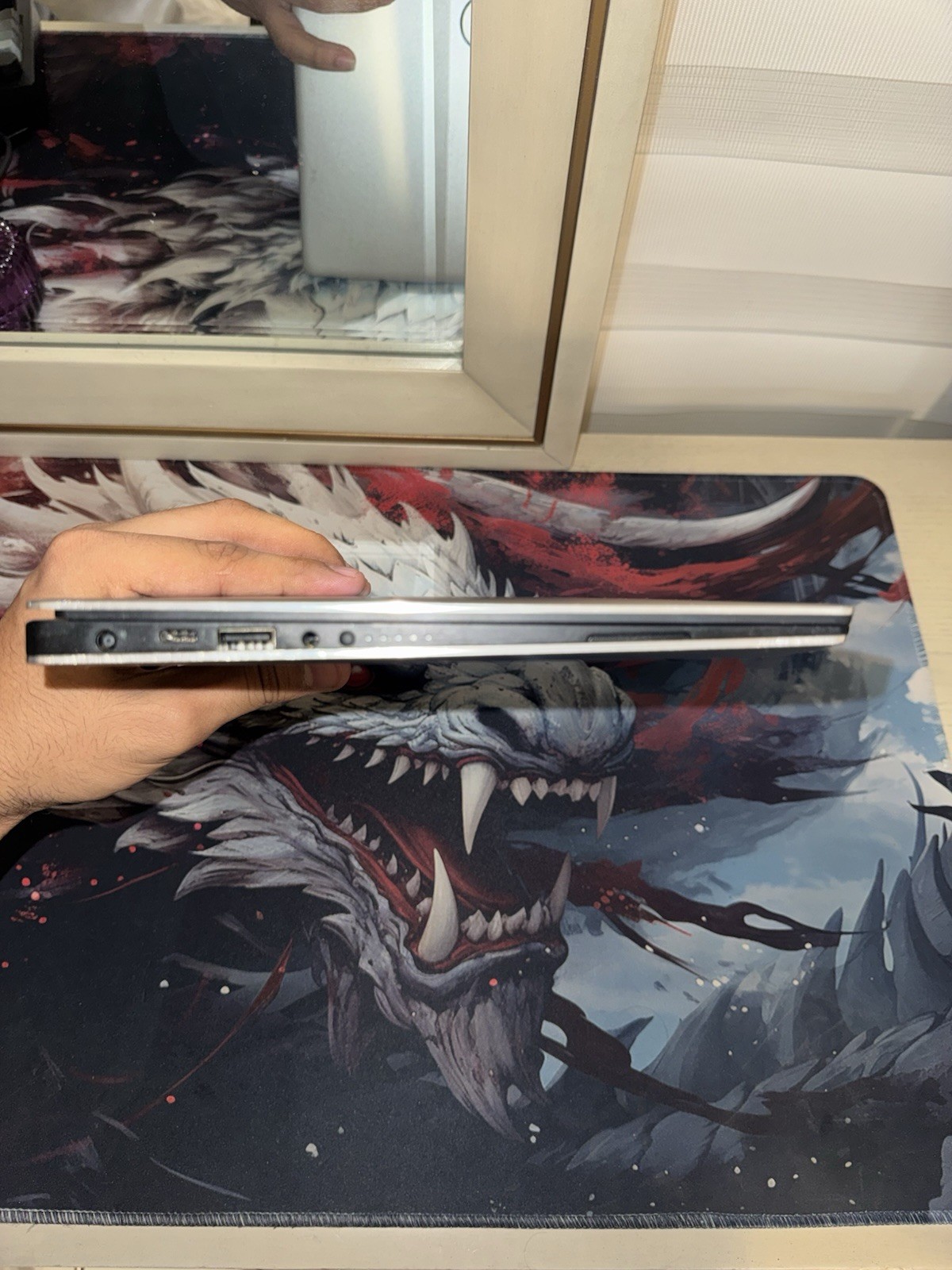 Dell XPS 13 9360 i7-8550U Laptop 8GB Ram 256GB SSD Win 11 Pro W/CHARGER