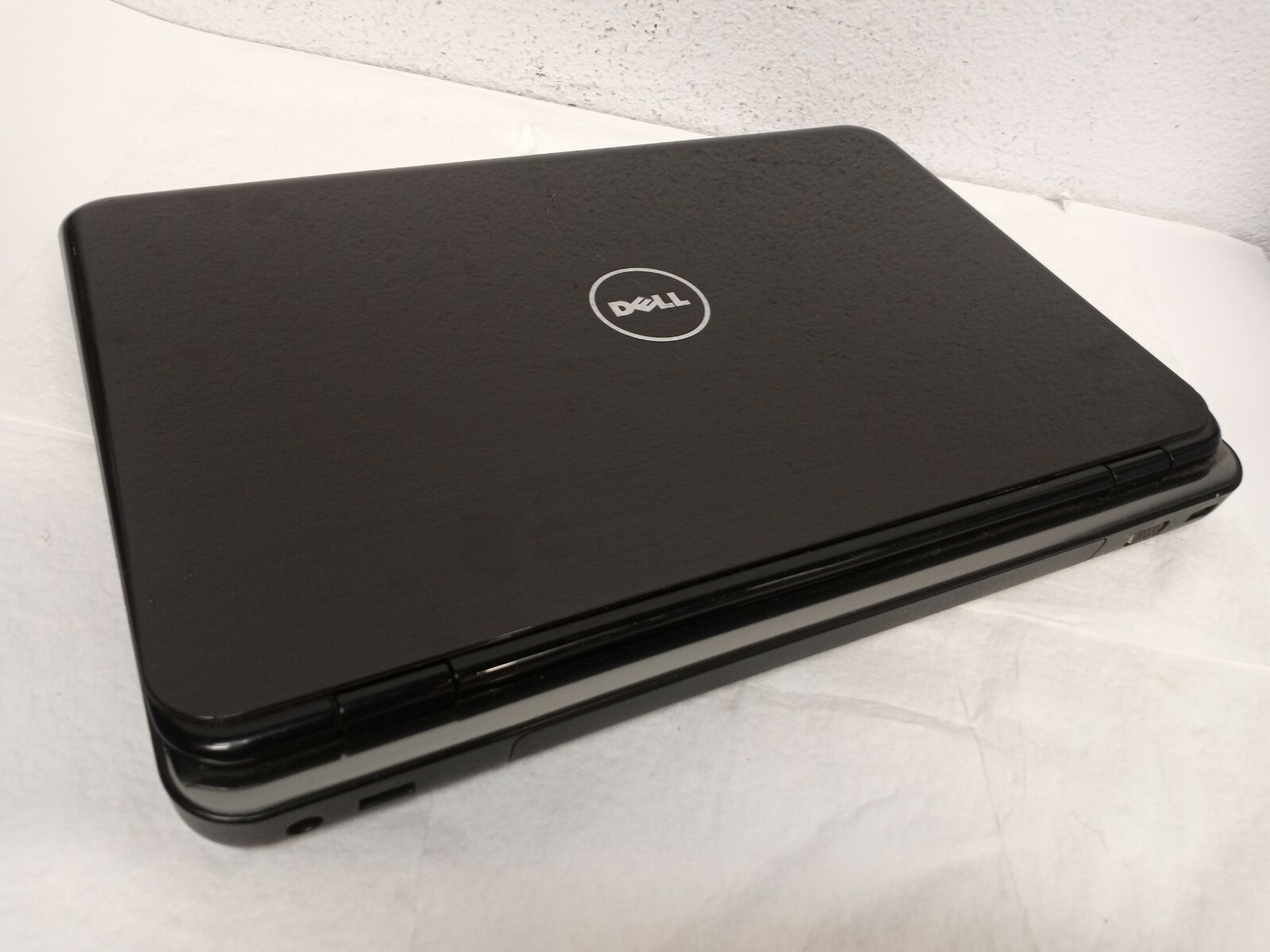 Dell Inspiron N5010 15″ Laptop Intel Core i3 M380 2.53GHz 8GB 320GB HDD Win10