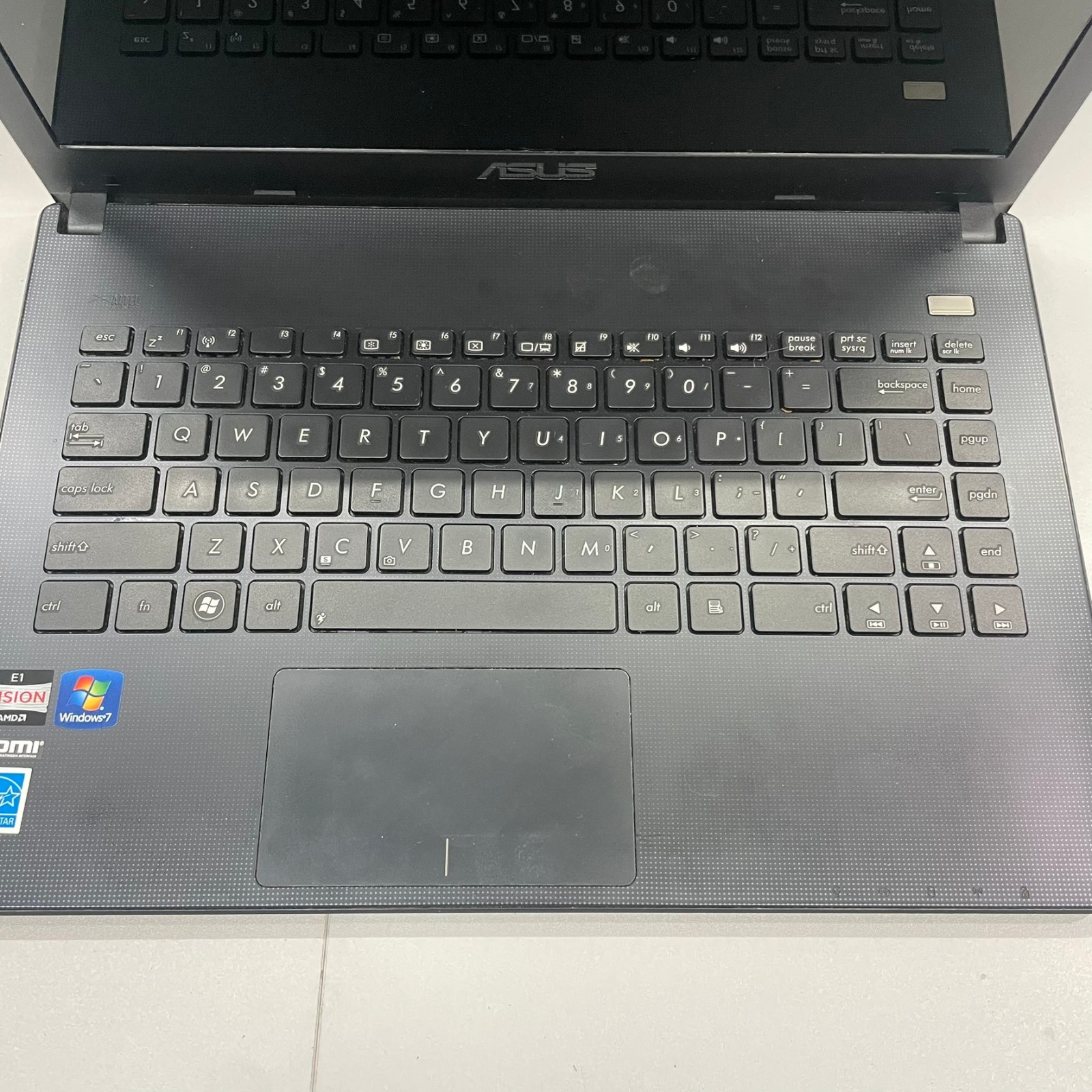 Asus X401U Laptop AMD E1-1200 1.4GHz 4GB RAM 300GB HDD Windows 7 – Webcam – Good