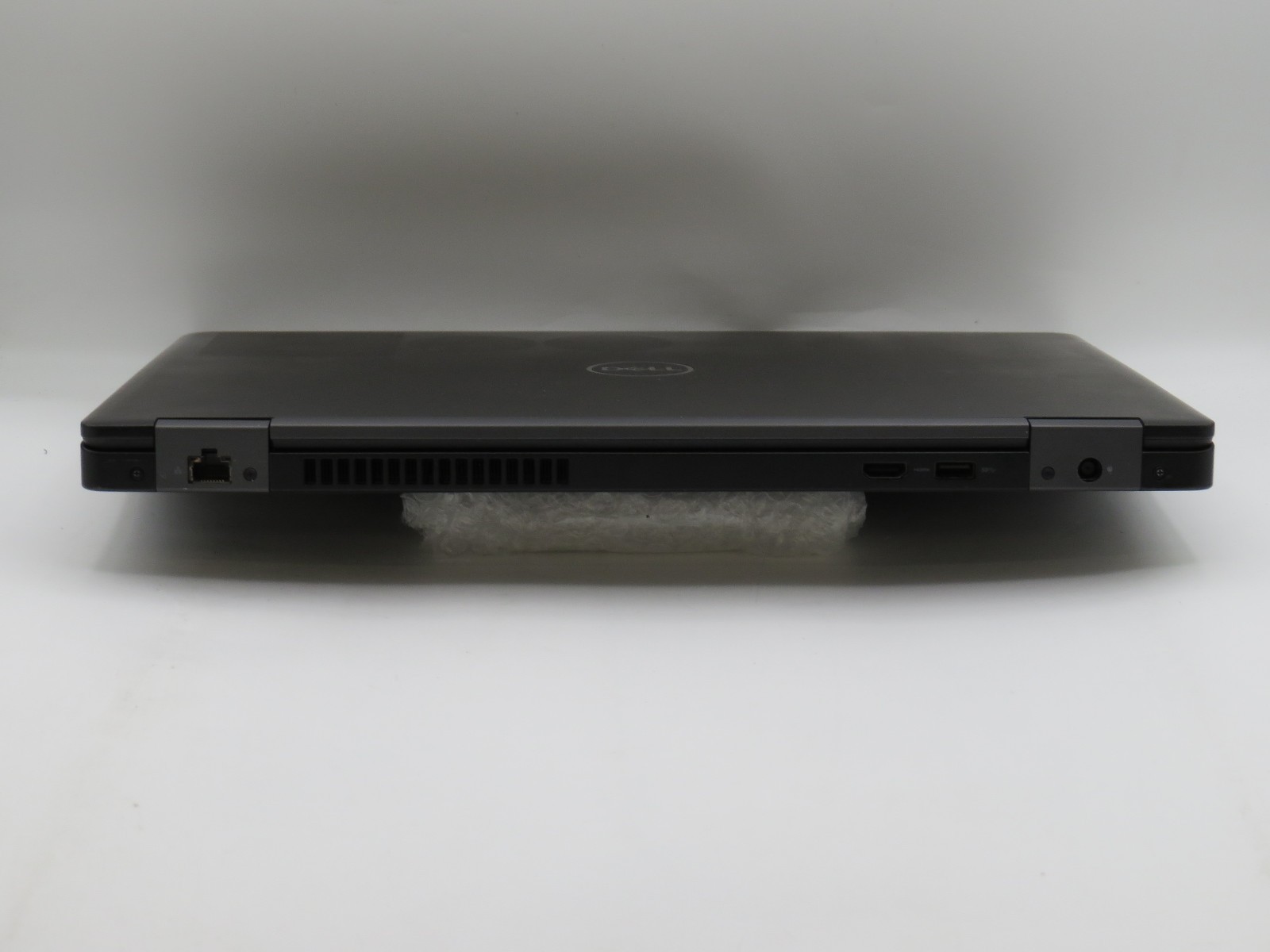 Dell Latitude 5590 | i5-8350U @ 1.7GHz | 16GB DDR4 | 256GB m2 | 15″ | No OS