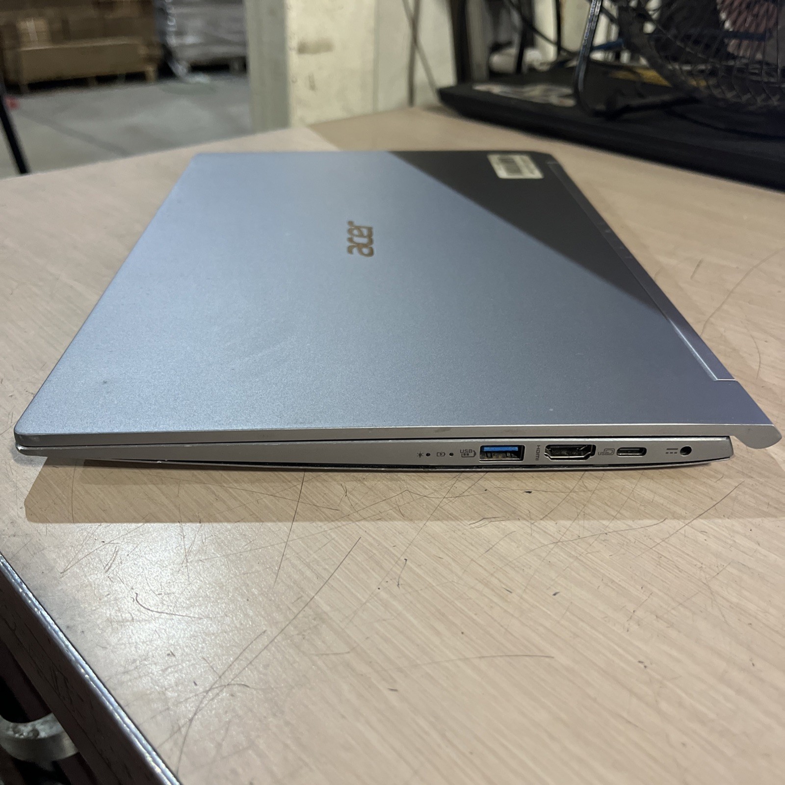 ACER SWIFT 3 INTEL CORE I5 8TH GEN 8GB RAM NO HD