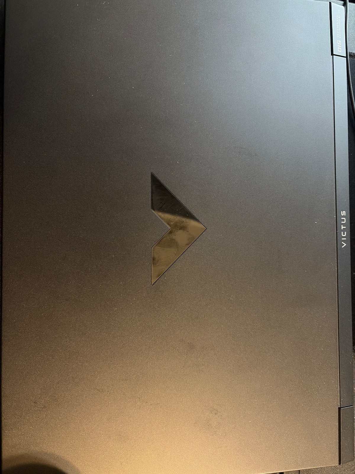 Gaming laptop computer HP Victus 15.6″ 144Hz AMD Ryzen 7 7445HS – 16GB