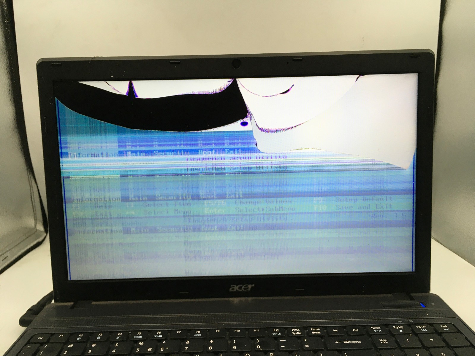 ACER TRAVELMATE 5742-7013 – FOR PARTS/BAD LCD – Intel Core i3-380M – 4GB RAM -BB