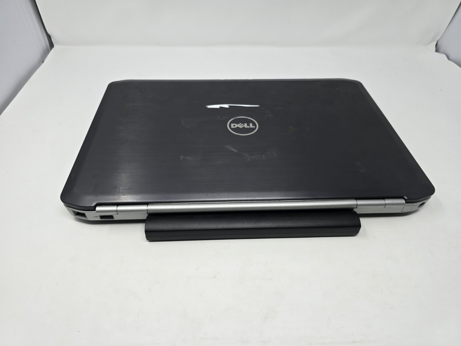 Dell Latitude E5520 Laptop Intel Core i5-2520M @2.50GHz 4GB RAM NO HDD OS #60