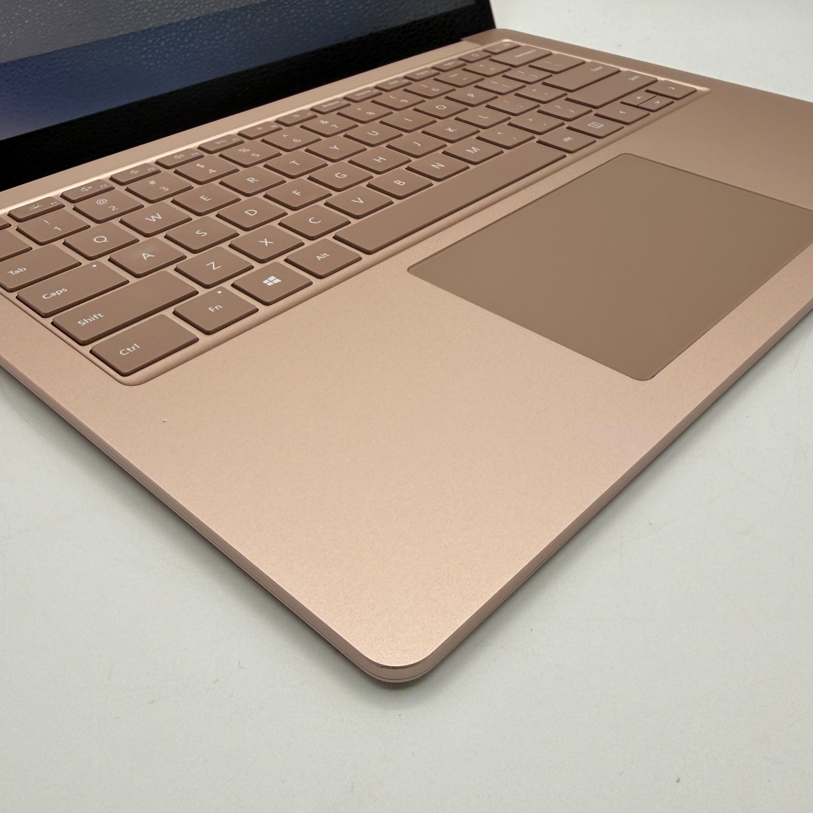 Microsoft Surface Laptop 4 1951 13.5″ i5-1145G7 16GB 256GB SSD Win11 Pro Dent