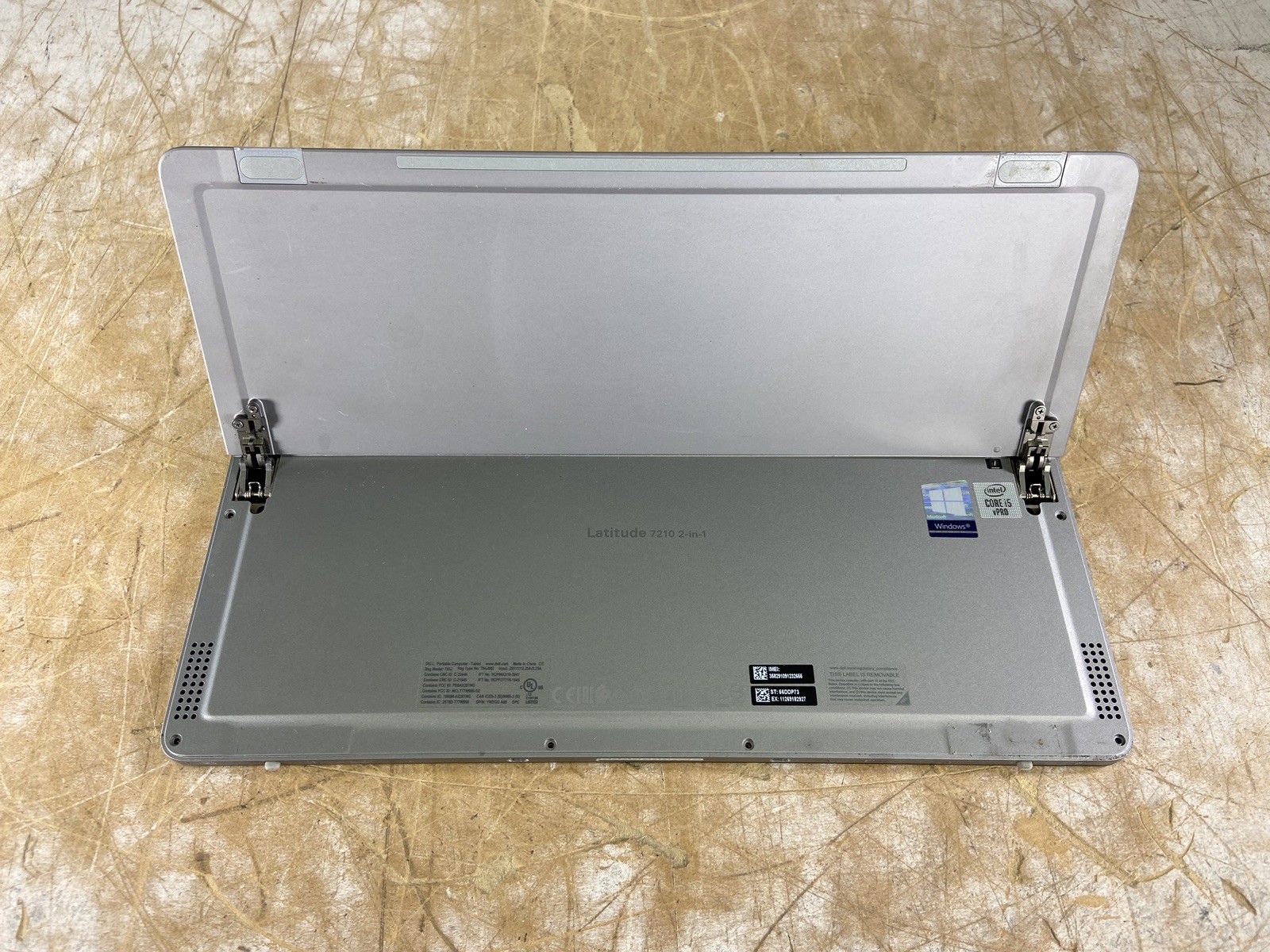DELL LATITUDE 7210 2-IN-1 i5-10310U @ 1.70GHz, 8GB RAM, NO HDD/OS