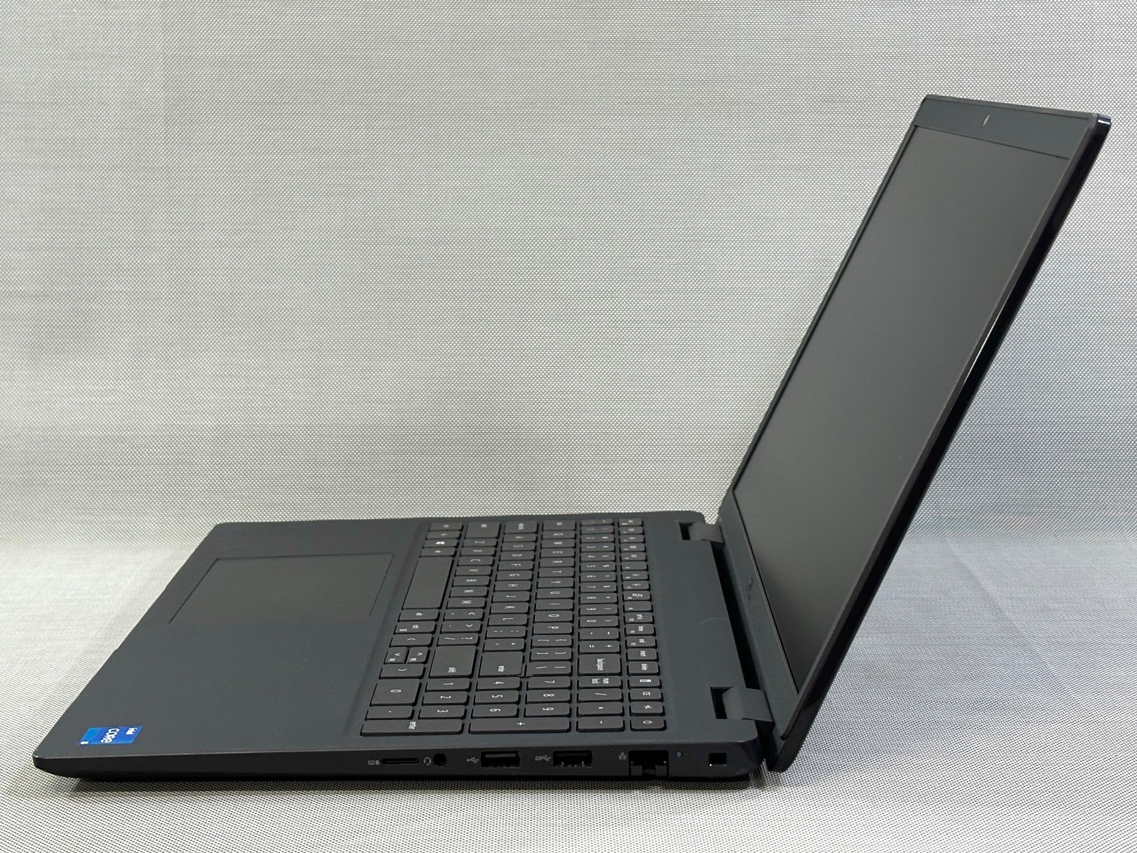 Dell Latitude 3520 15.6″ Intel Core i5-1135G7 16GB RAM 512GB NVMe Windows 11 Pro
