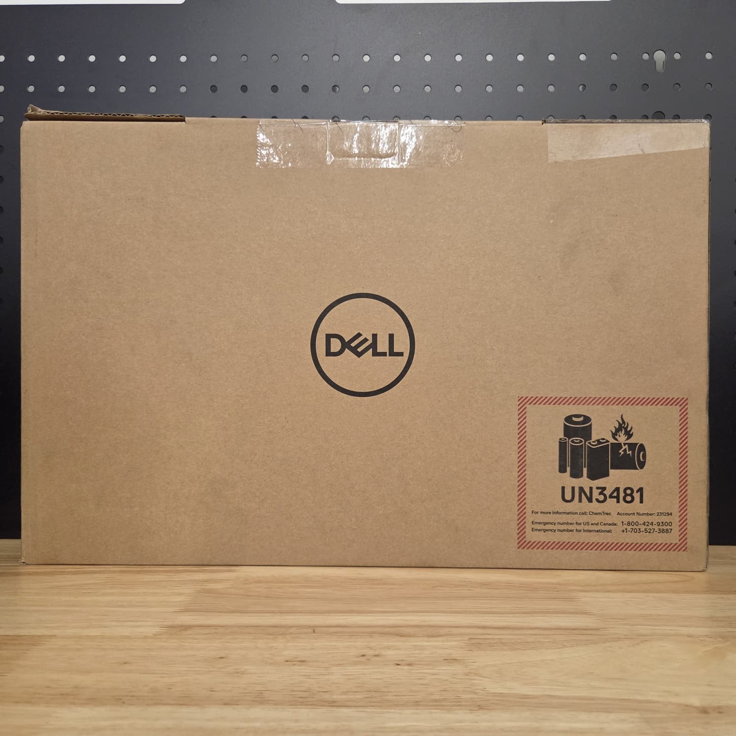 Dell Inspiron 15 (Model 3520)