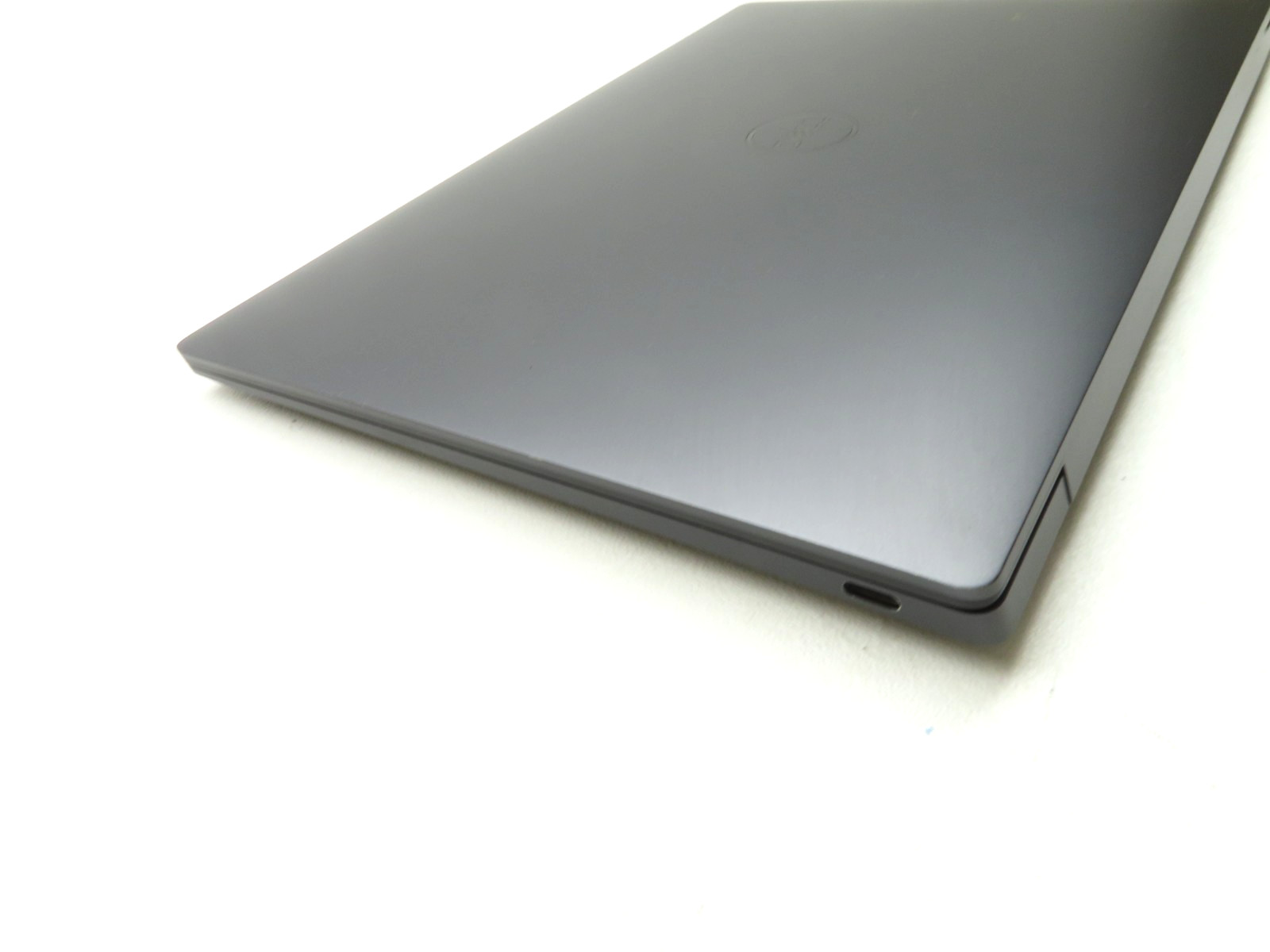 Dell XPS 13 Plus 9320 13.4″ Intel i7-1360P 2.2GHz 32GB RAM 1TB SSD