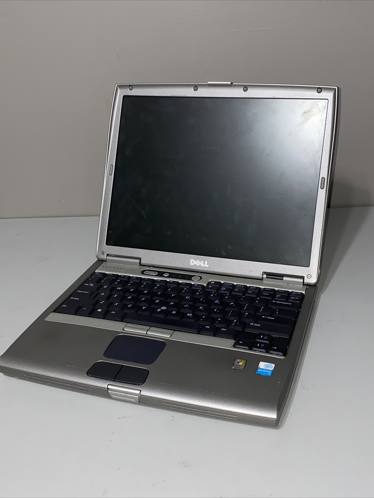 Vintage Dell Latitude D600 Laptop Computer UNTESTED