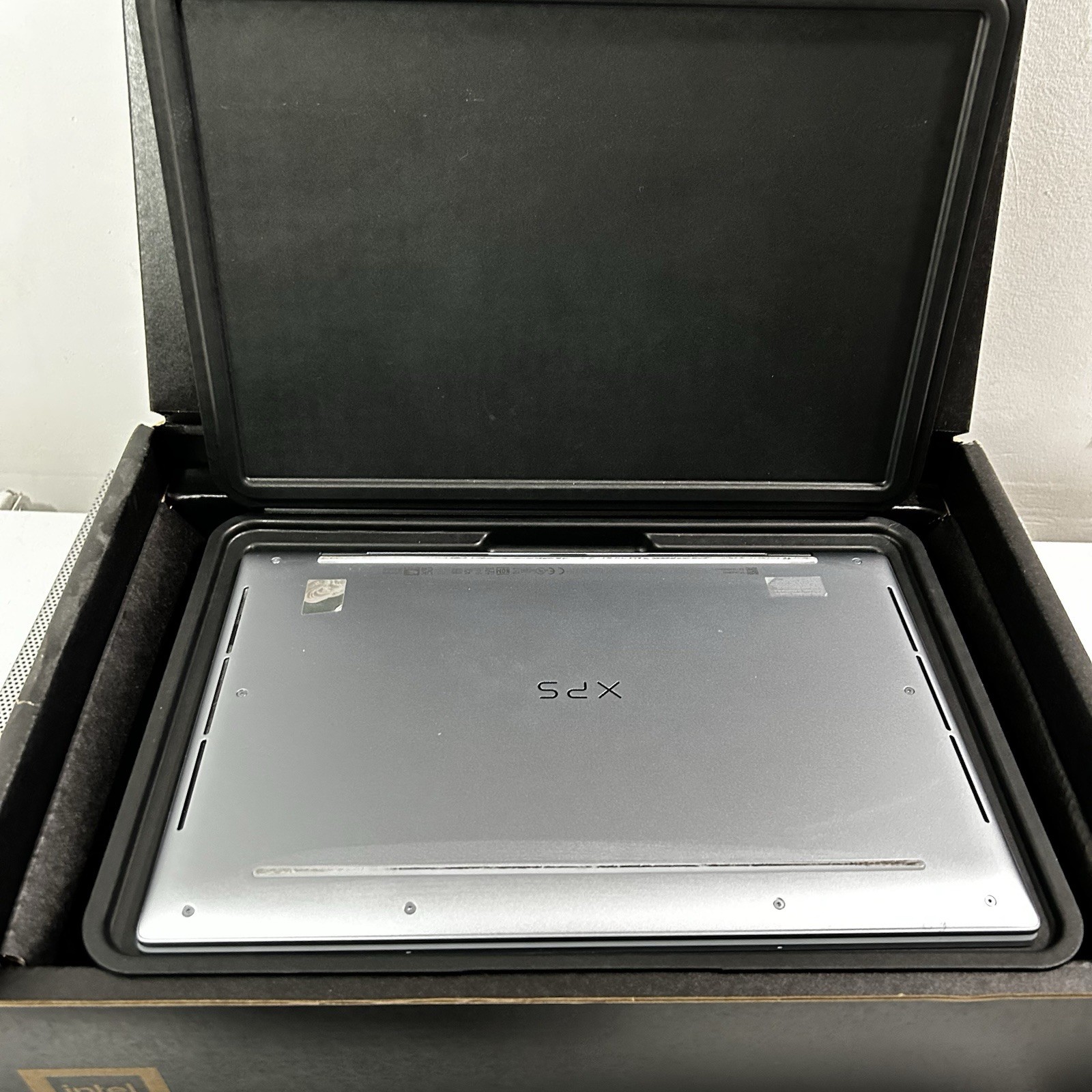 Dell XPS 13 9315 13.4″ i7-1250U 32GB RAM 1TB SSD Win 11 Pro Silver