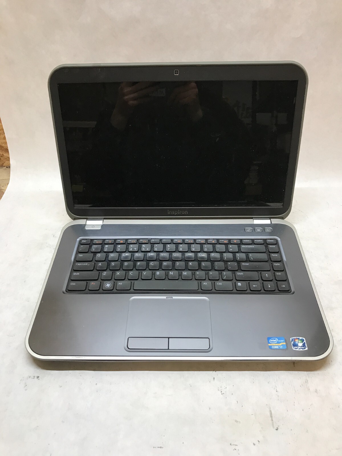 Dell Inspiron 15R 5520 15″ Laptop i3-2370M 2.4GHz NO RAM POWER DEAD For Parts DW