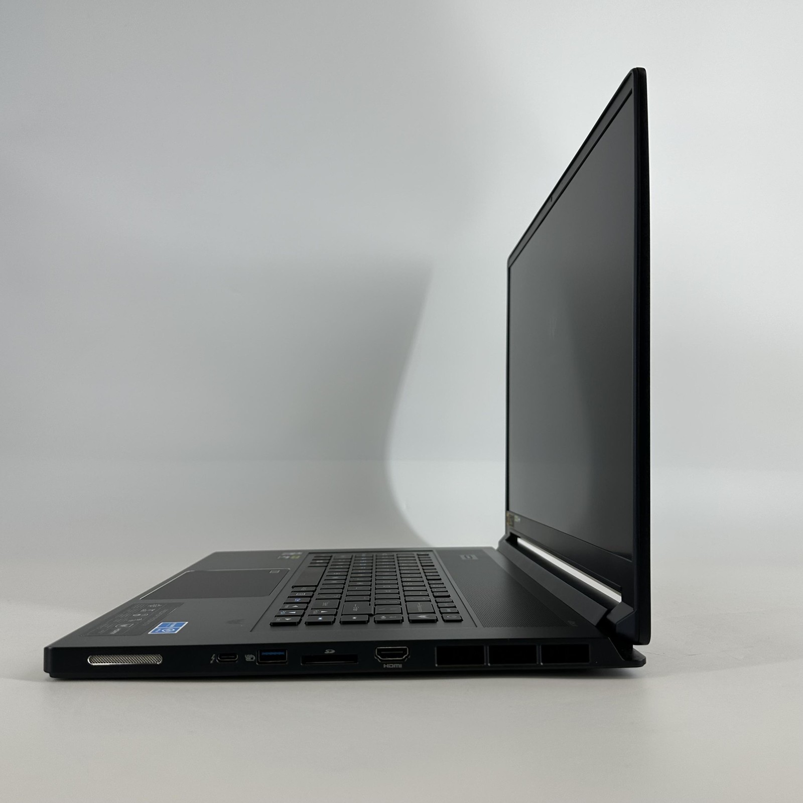 Acer Predator Triton 17 X QHD+ 2.2GHz i9-13900HX 64GB 2TB SSD RTX 4090 Very Good
