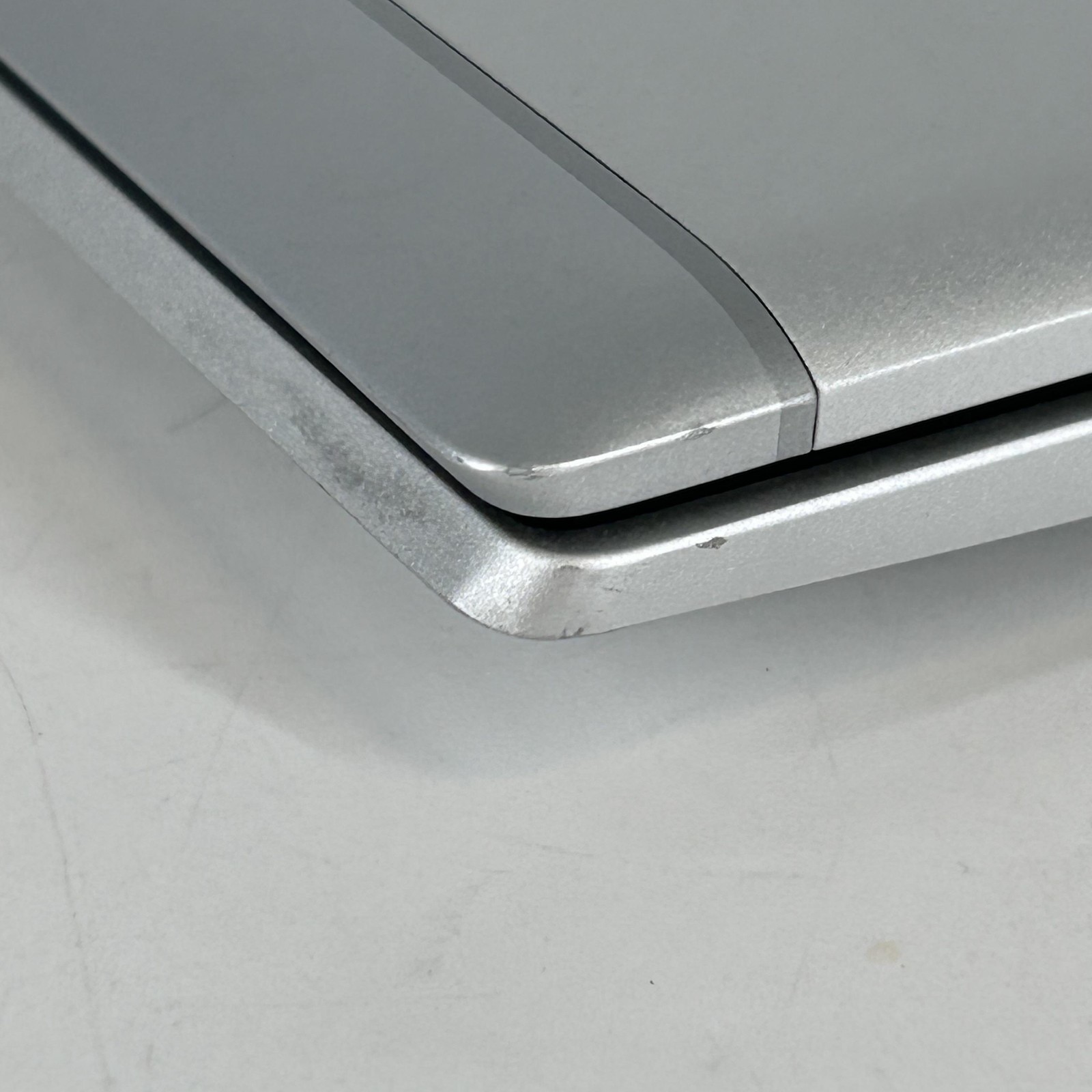 HP Elitebook 840 G8 14 Silver FHD i7-1185G7 3.00GHz 16GB 512GB SSD Excellent