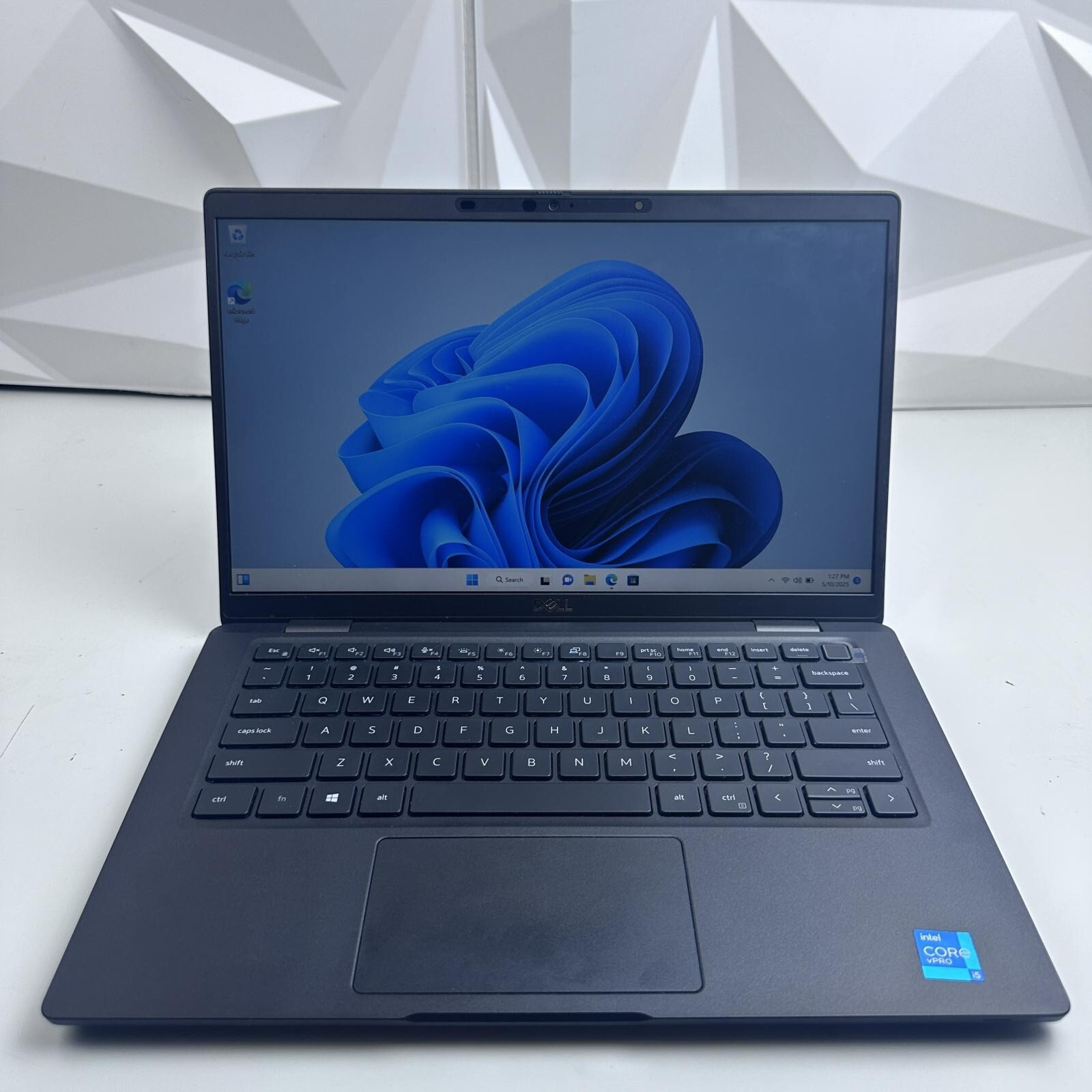 DELL Latitude 7320 Laptop, 13.3″ FHD, i5-1145G7, 16GB, 256GB SSD
