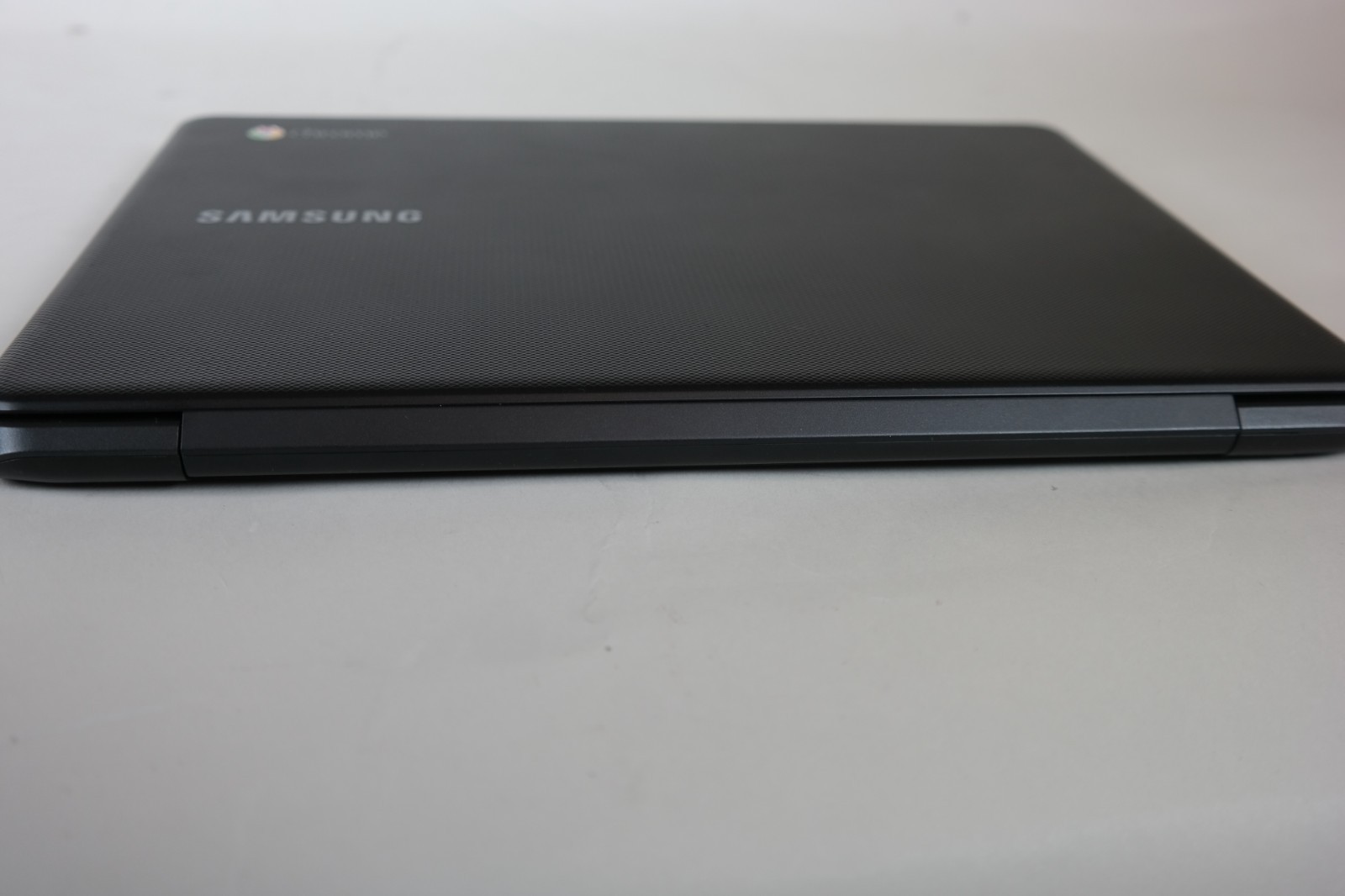 Samsung Chromebook 3 11.6″ Intel Celeron N 2.48 – 2GB RAM– 16GB SSD– Bad Battery