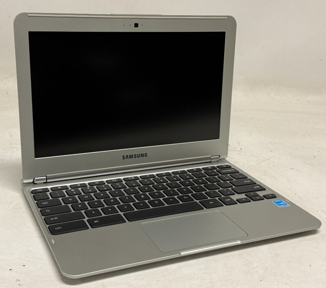 Samsung Chromebook XE303C12 11.6″ (Exynos-5 – 2GB RAM – 16GB eMMC) – Lot of 10