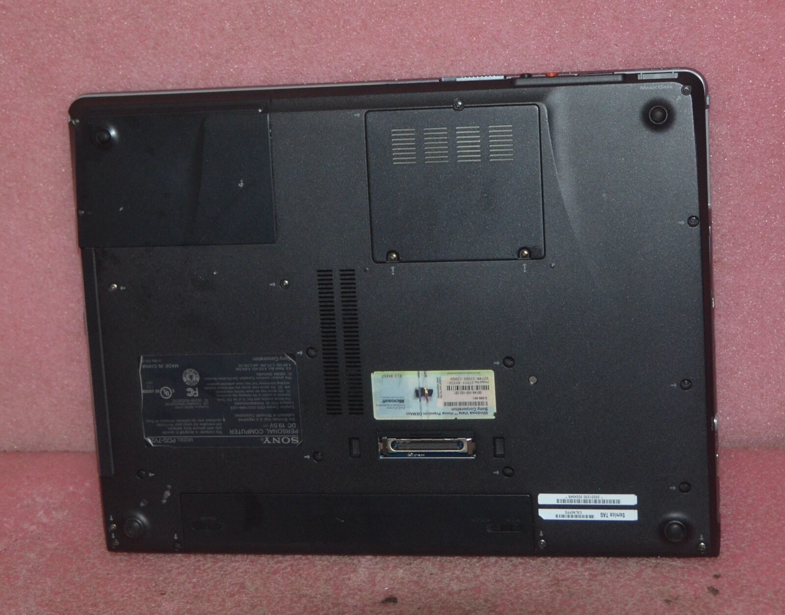 Vintage Sony Vaio VGNFE880E Laptop_Intel Core 2 T5500 CPU @ 1.66 GHz_2GB RAM_160