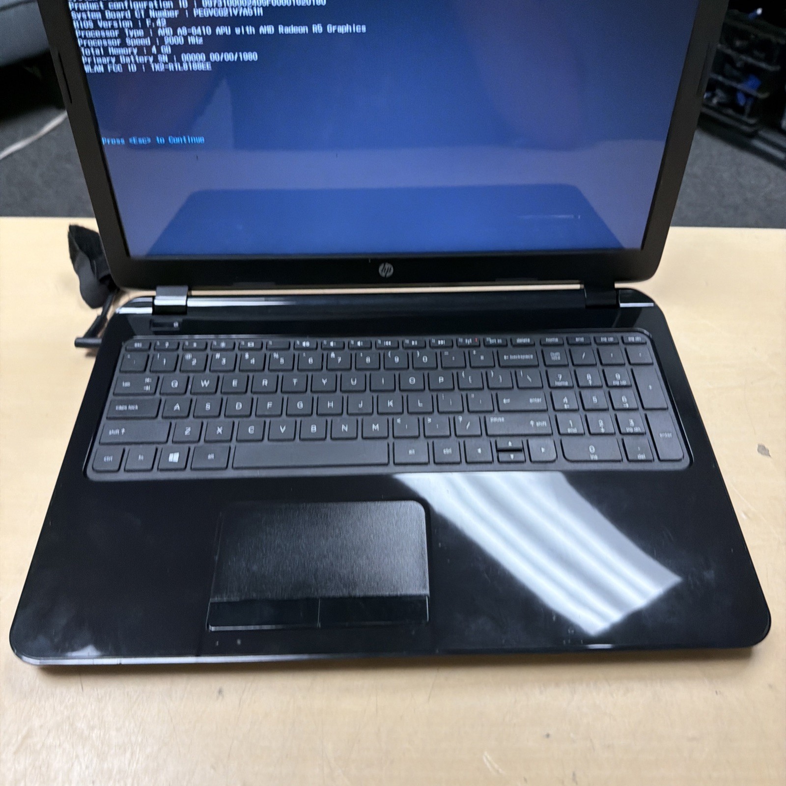 *Parts HP 15-g013dx Notebook PC AMD A8-6410 Radeon R5 4GB RAM NO HD