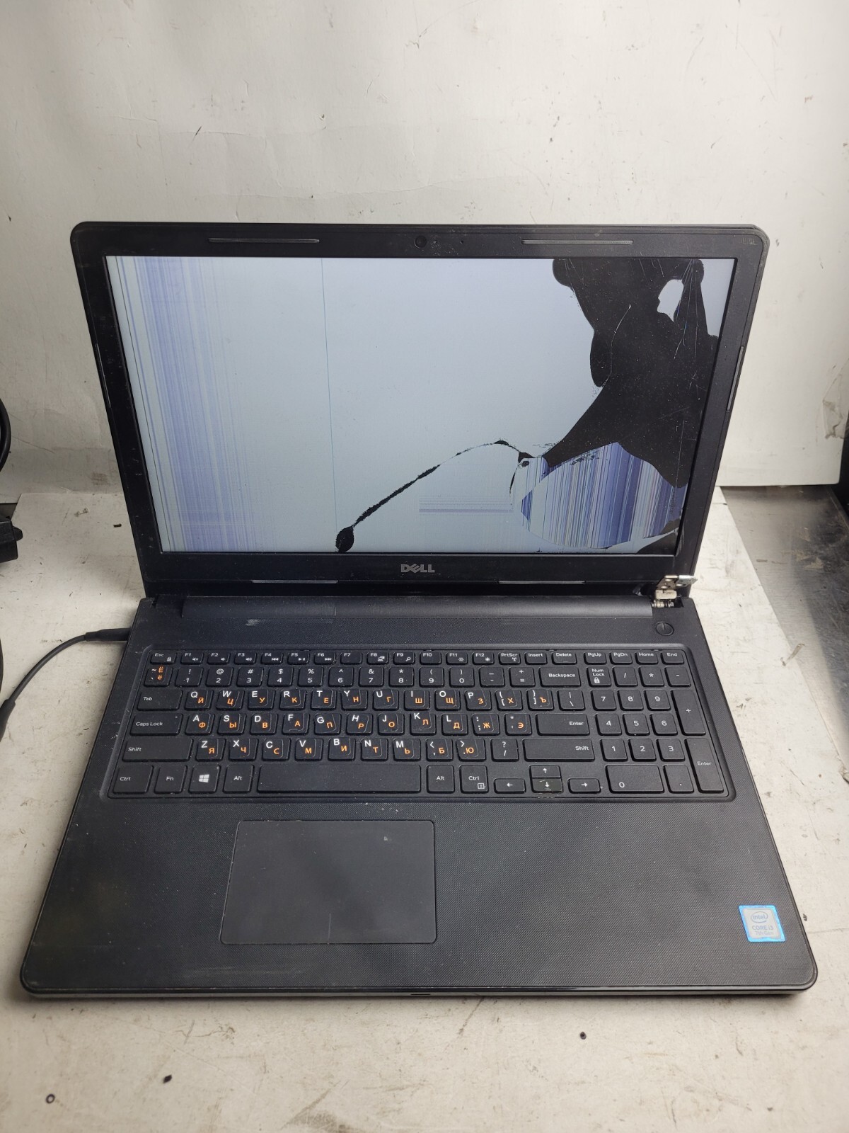 Dell Inspiron 15-3567 w/i3-7130U, 4GB RAM, 1TB HDD, 15.6″ Laptop for Parts #1828