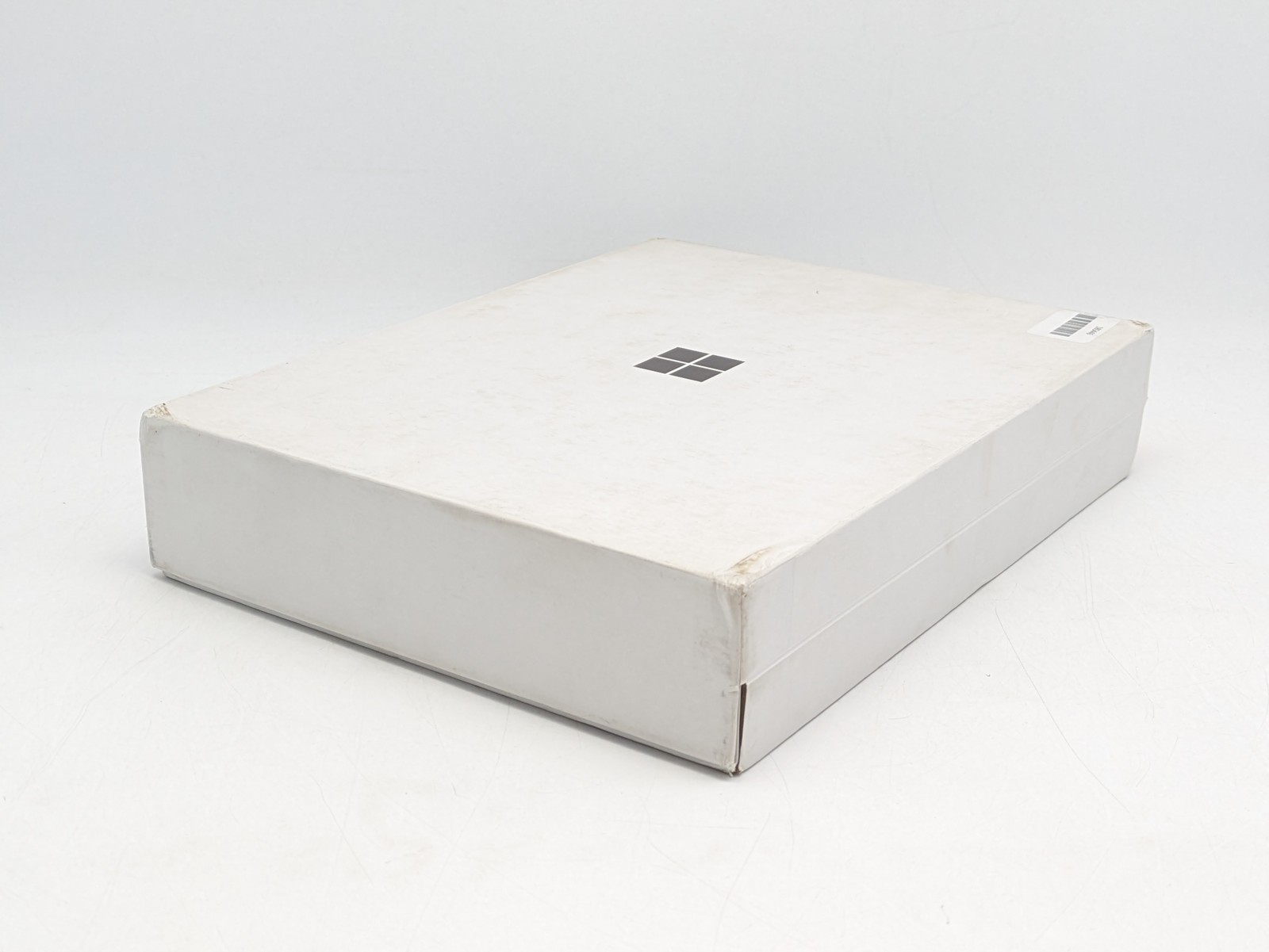 Microsoft Surface Laptop 2095 13″ Snapdragon X Plus 16GB RAM 256GB UFS Win11H