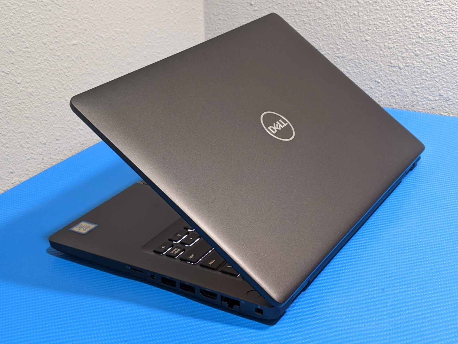 Dell Latitude 5400 14″ FHD Intel i7-8th Gen 1.9GHz 8GB 512GB Windows 11 Pro +PA