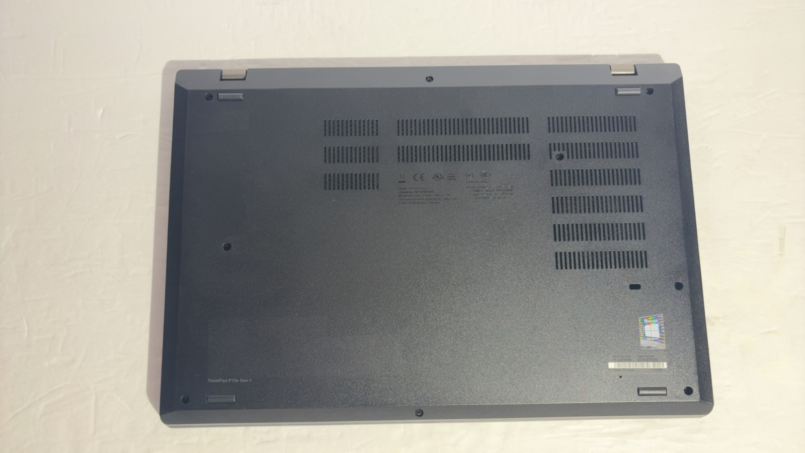 Lenovo ThinkPad P15v Gen 1 Touchscreen i7-10875H 16GB 512GB SSD Win11 Pro 15.6″
