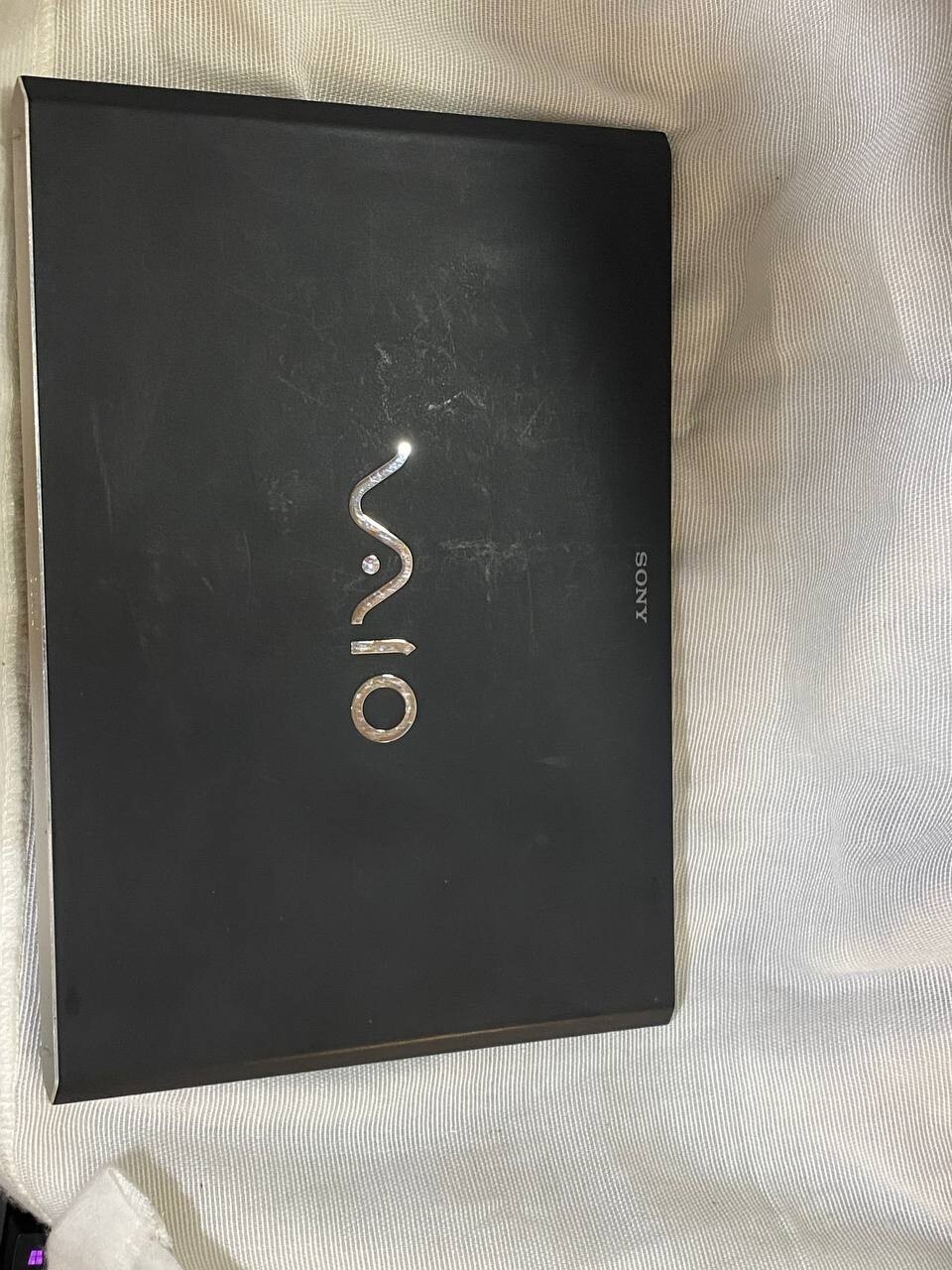 Sony vaio Svp1121a1j 11.6″ Intel Core i7-4500u ram4g ,ssd Ss 250gb , Free ship
