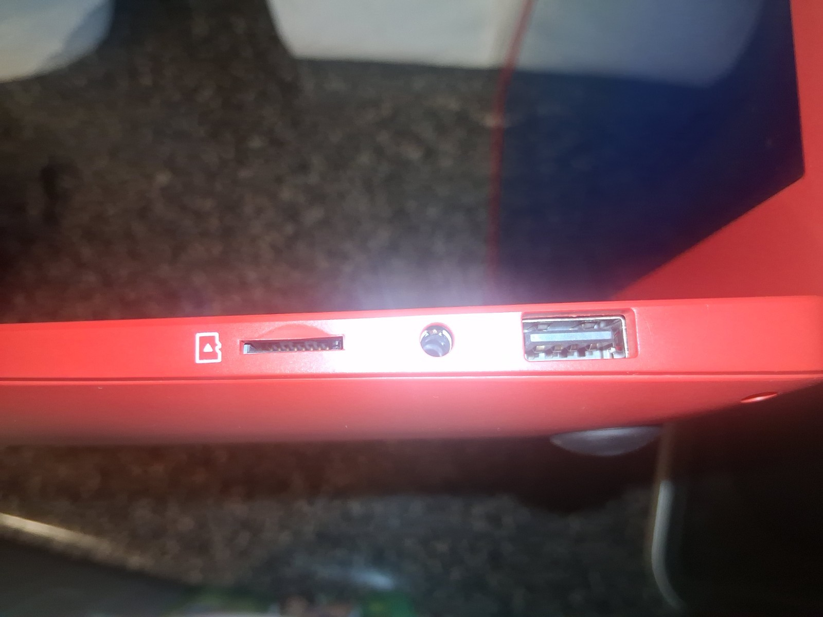 EVOO Ultra Thin 14in Red Laptop Intel Pentium 8GB 1tb eMMC Win 11