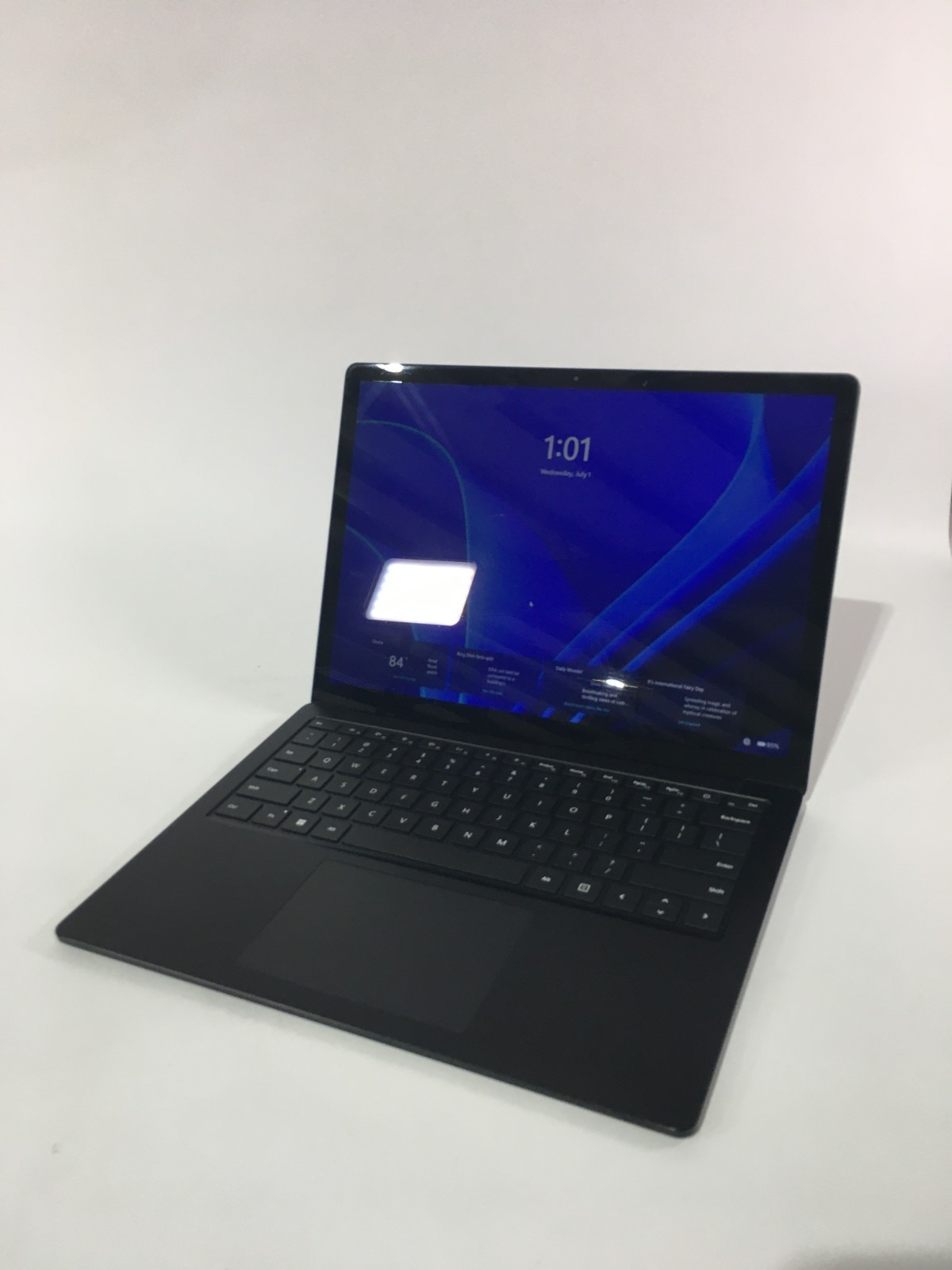 Microsoft Surface Laptop 4 1951 13.5″ i5-1145G7 16GB 256GB SSD Win11 Pro