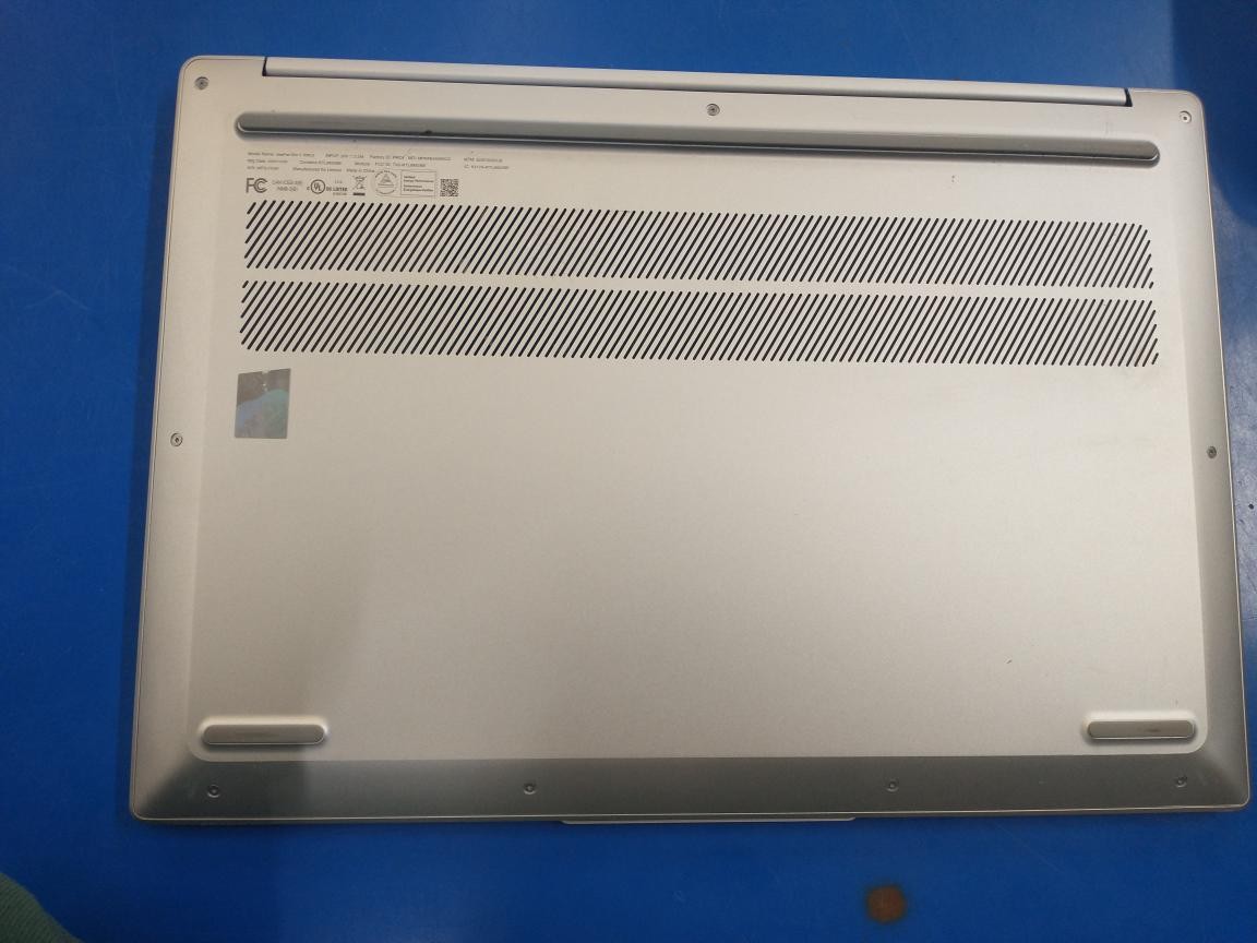 LENOVO IDEAPAD SLIM 5; 512 GB SSD, 16GB OF RAM (J31001904)