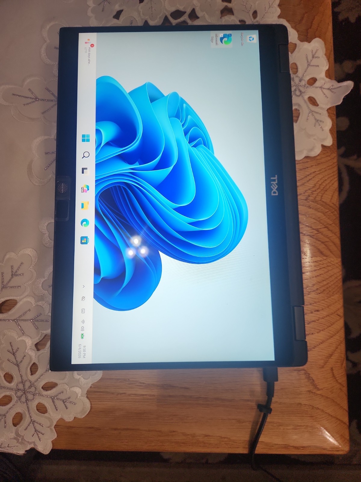 Dell Latitude 7390 2-in-1 (i7-8650U 1.90GHZ 16GB RAM 256GB) WIN11Pro +Charger