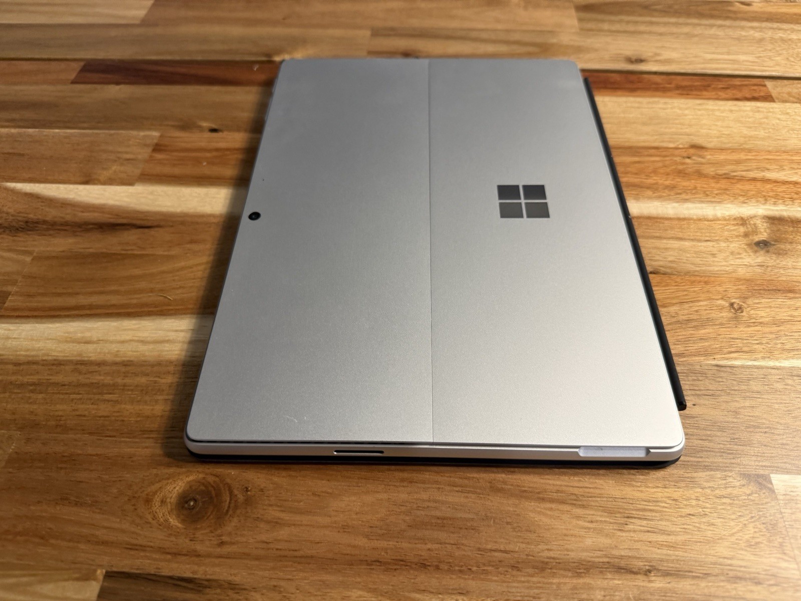 Microsoft Surface Pro 9 2038 i7-1255U 16GB RAM 512GB NVME Win 11