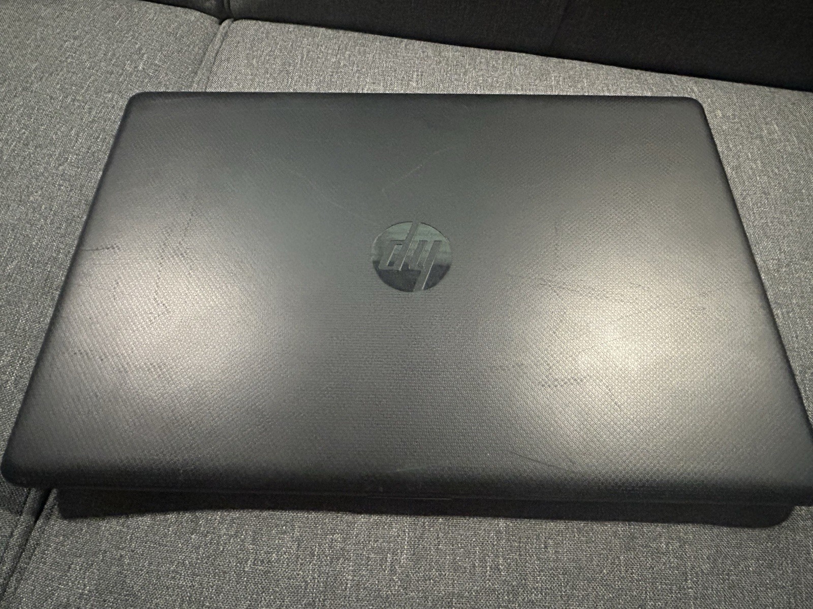 HP Laptop 17-by1xxx 17.3″ i5-8265U 8GB 512GB SSD Win11 Black UHD620