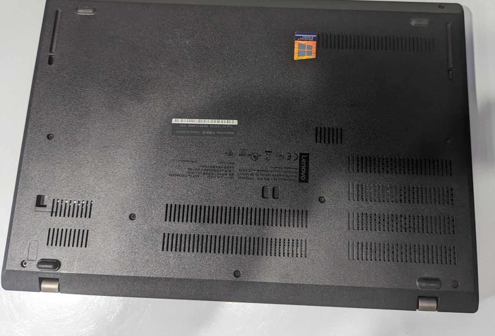 Lenovo Thinkpad L480 14″ (128GB SSD, Intel Core i5 8th Gen, 1.70 GHz, 4GB)…