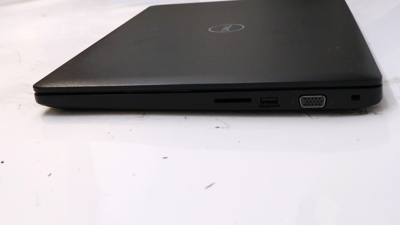 Dell Latitude 3480 14″ i3-7100u 12GB 256GB – Fair READ DESC
