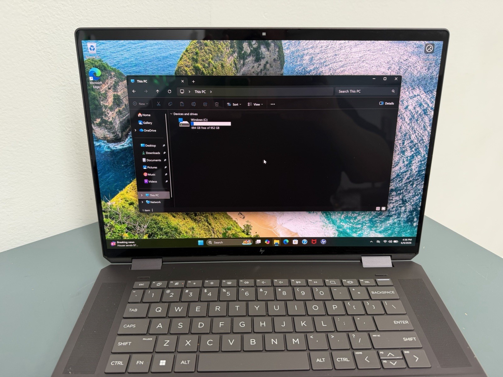HP Spectre x360 16t-aa000 16 Touch Laptop PC 16″ OLED U7 16GB 1TB WITH PEN