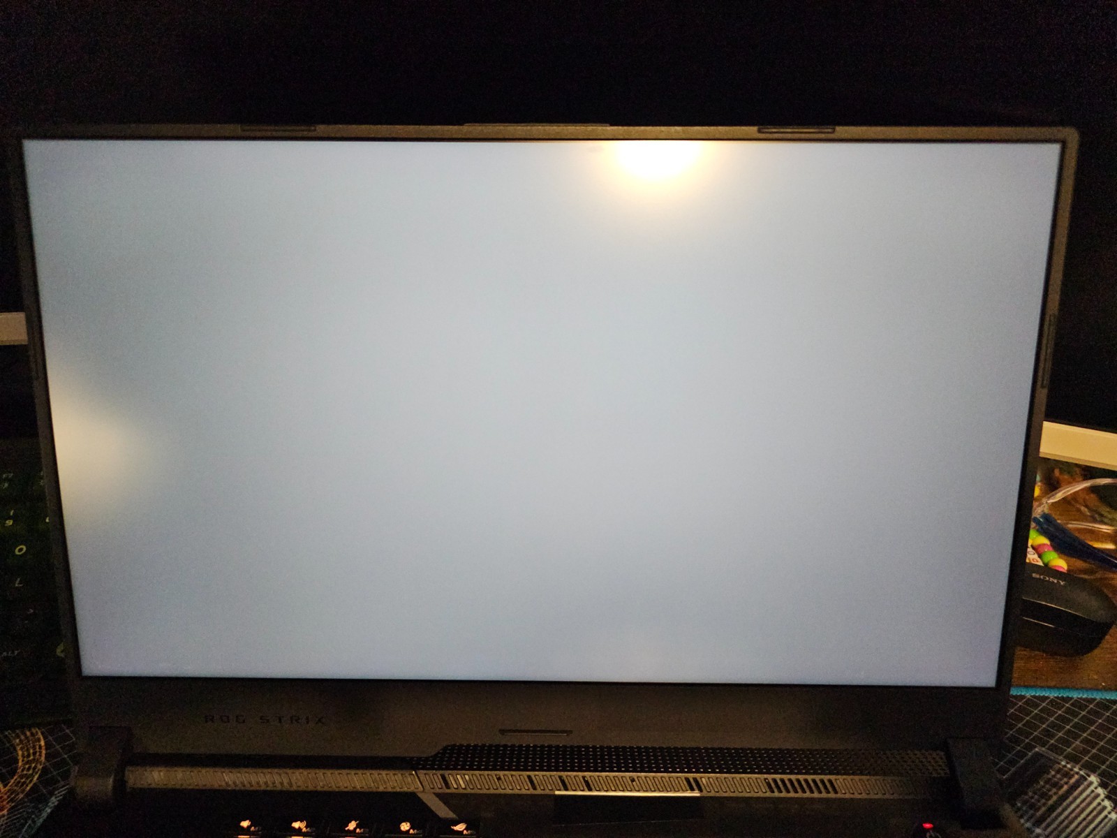 Gaming Laptop ROG Strix G533ZW-XS96 15.6″ 240Hz 3070Ti / 32GB RAM – No Storage