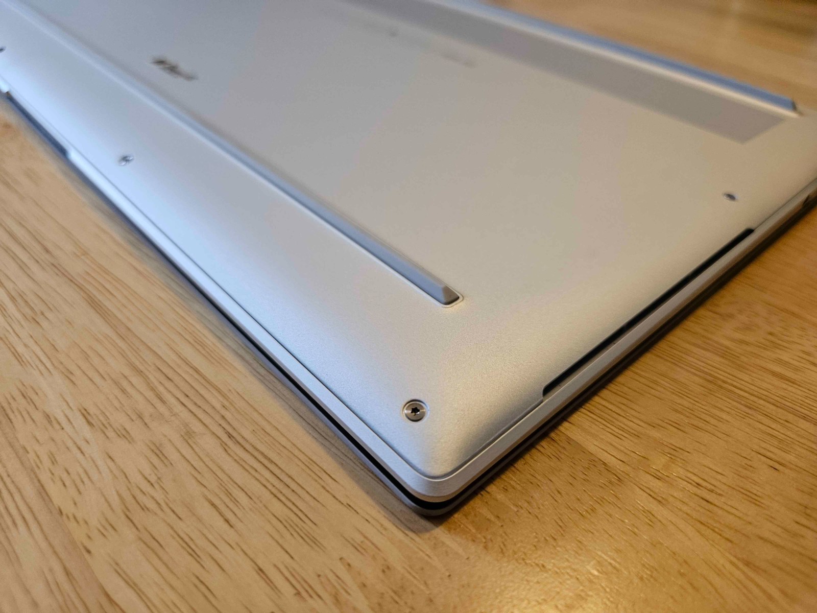 ASUS Zenbook S 16 16” 3K OLED Touchscreen 120Hz AMD Ryzen AI 9 365 24GB 1TB SSD