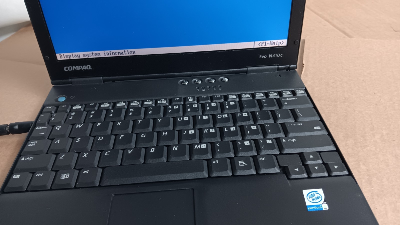 Vintage Compaq Evo N410c Retro Laptop Pentium III-M @ 1 GHz 12″ LCD Screen + AC