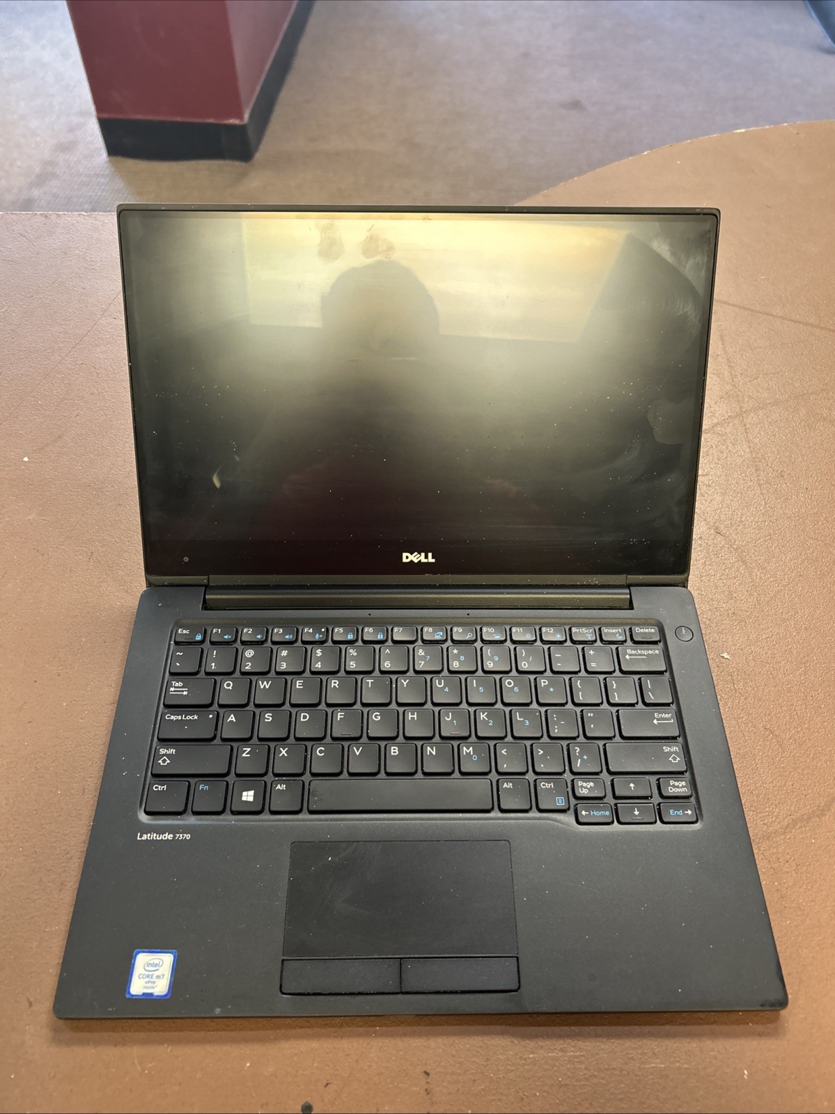 bad Dell Latitude 7370 13.3″ Touch m7-6Y75 as is for parts