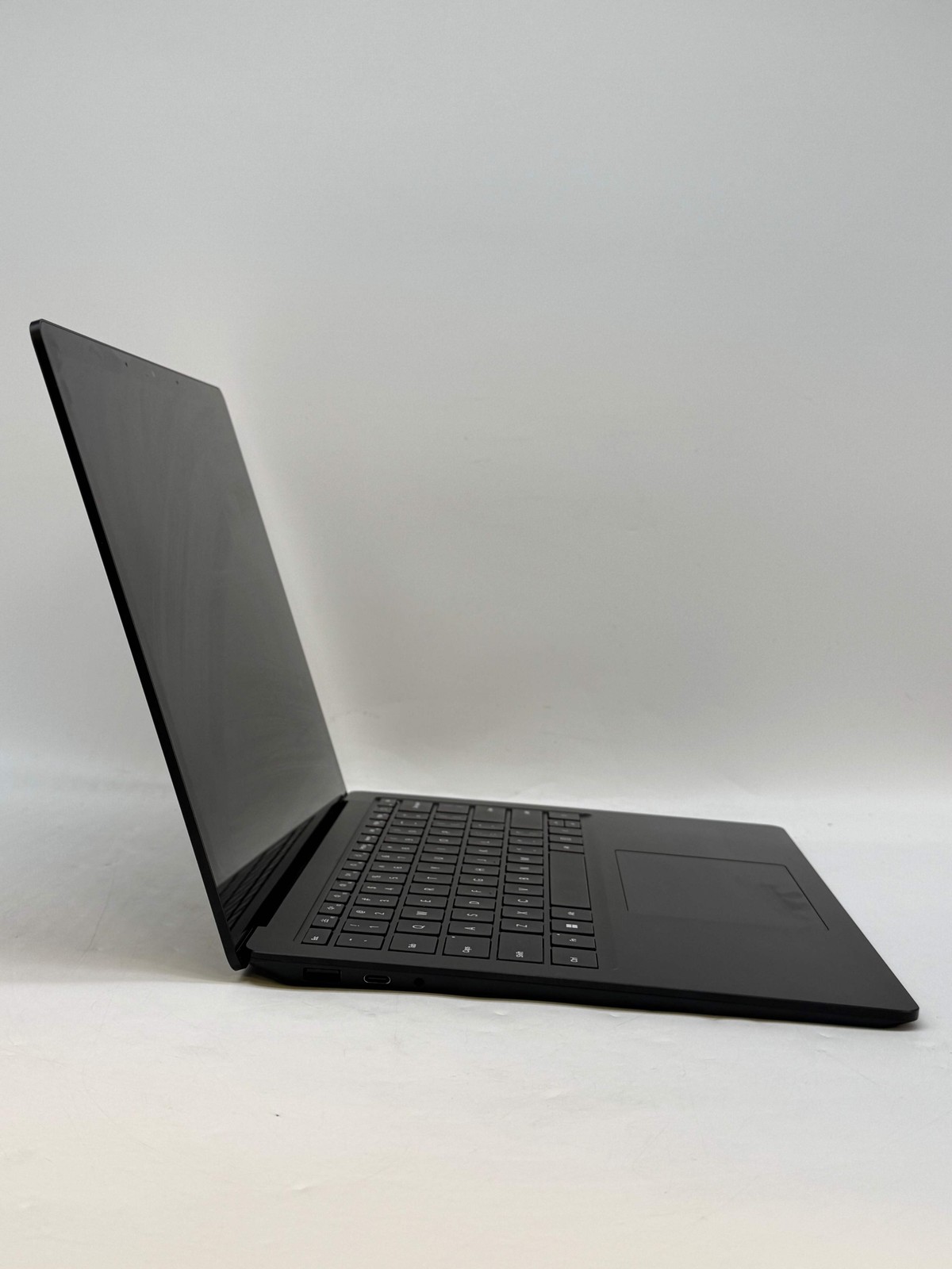 Microsoft Surface Laptop 4 1951 13.5″ i5-1245U 2.5GHz 256GB SSD 16GB DDR5 RAM