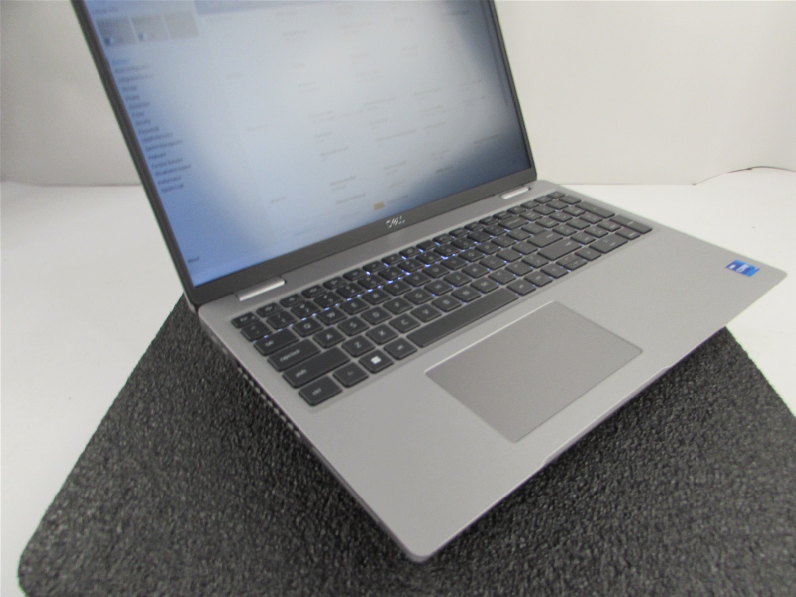 DELL LATITUDE 5531 1920X1080 FHD I7-12800H (14 CORES 1TB SSD 32GB RAM NO O.S